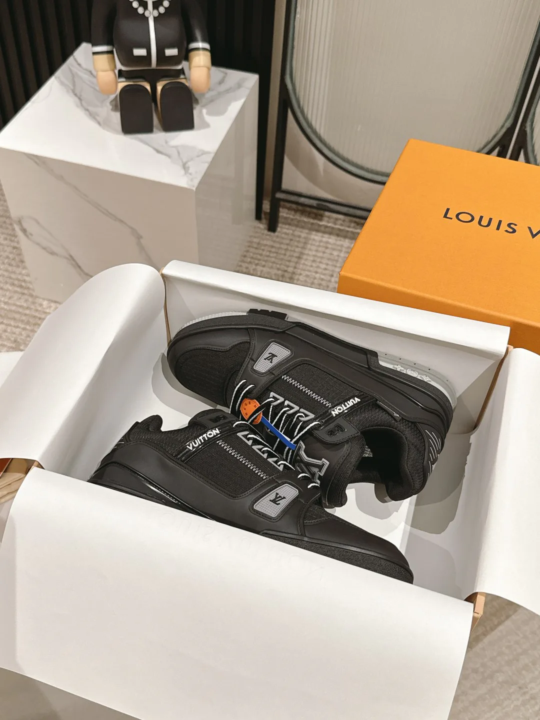 Кроссовки Женские Louis Vuitton 9974