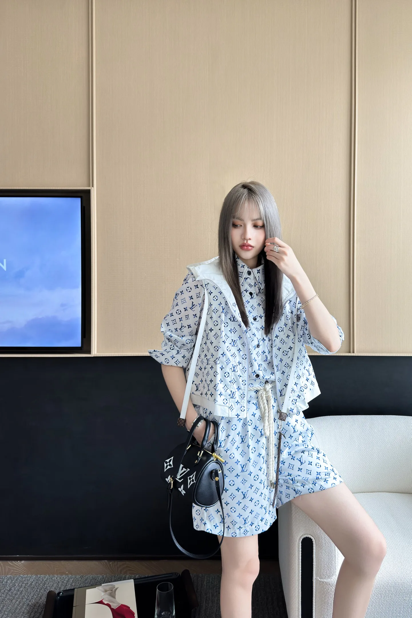 Шорты Женские Louis Vuitton 32124