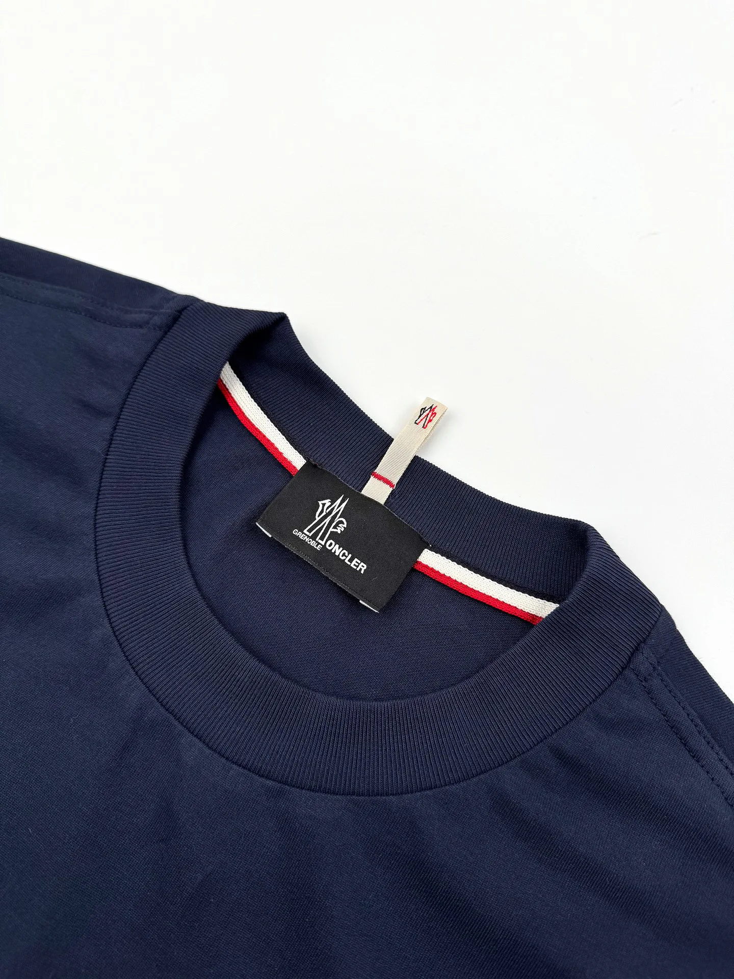 Футболки Женские Moncler 13222622