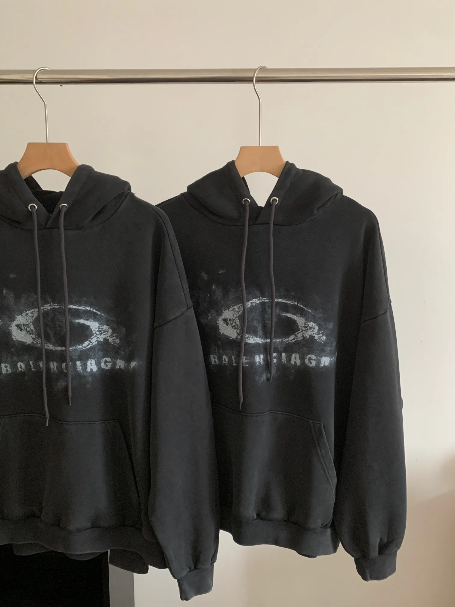 Свитшоты И Худи Женские Balenciaga 18065022