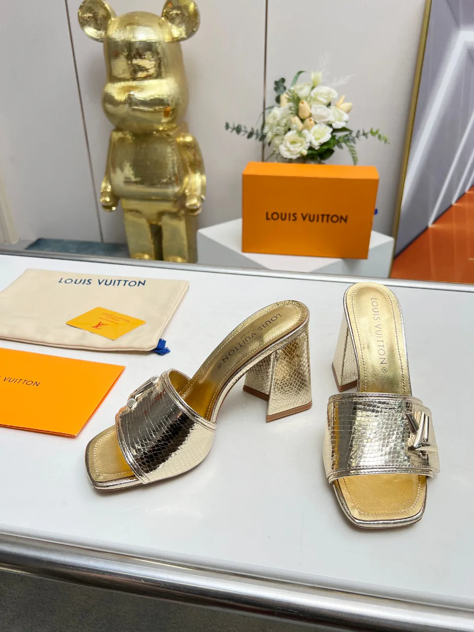 Сандалии Женские Louis Vuitton 9623631