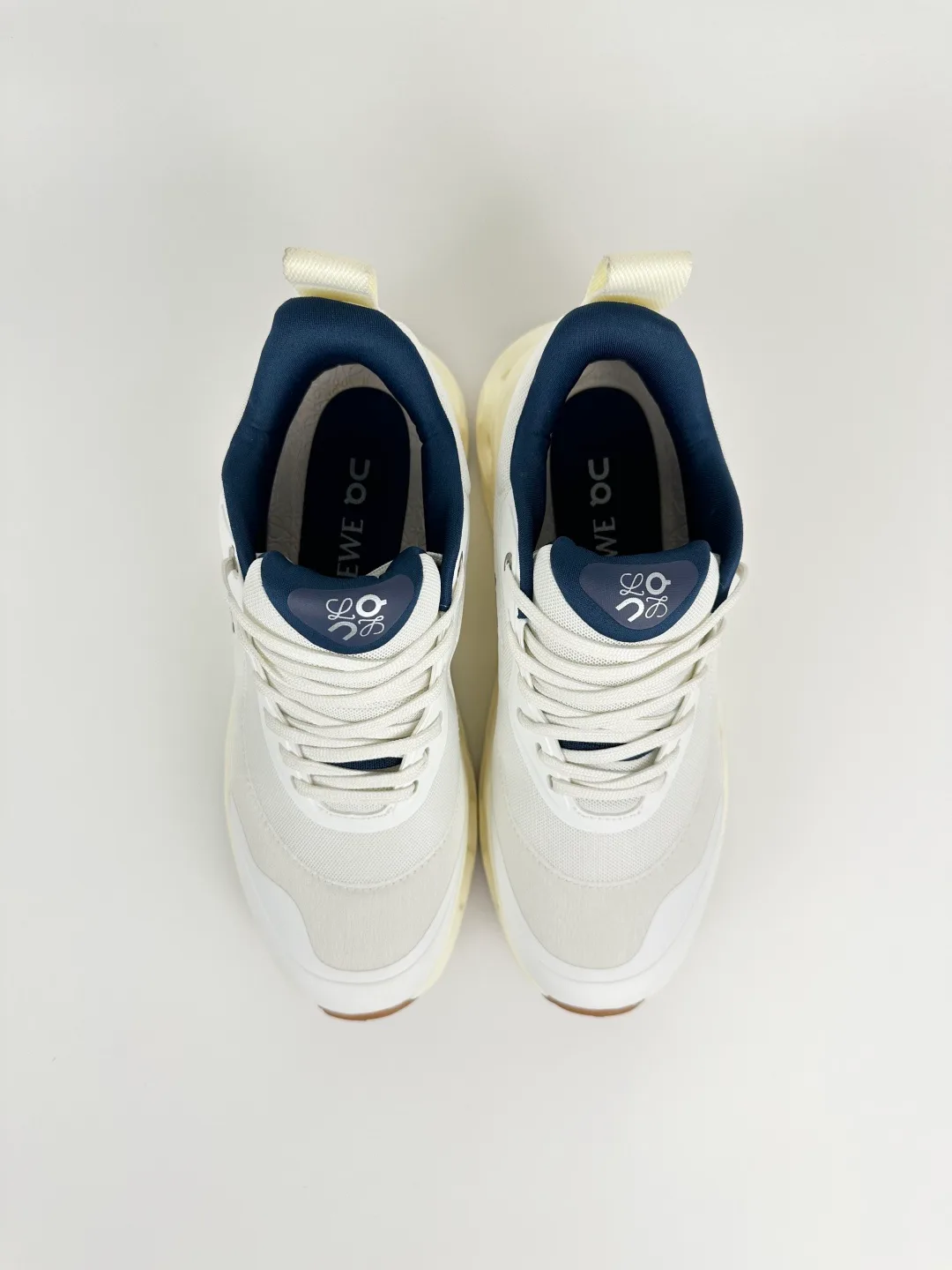 Кроссовки Женские Loewe 11228563