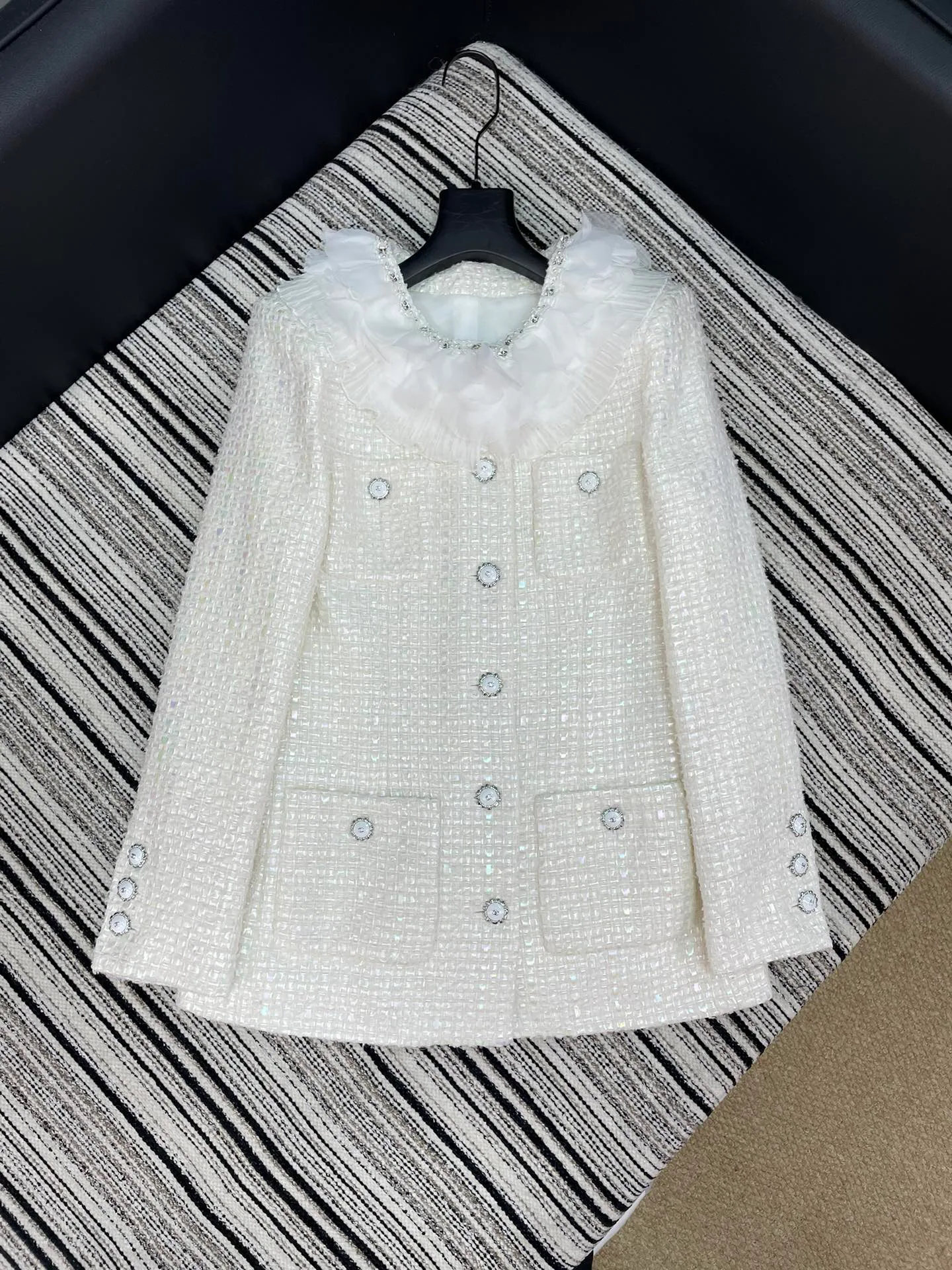 Куртки И Пуховики Женские Chanel 882645