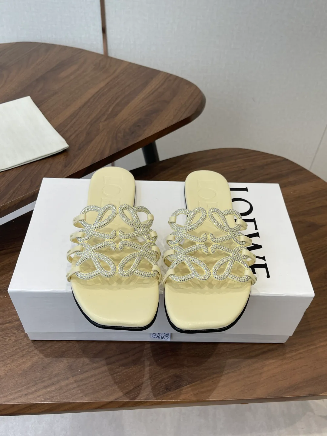 Шлепанцы Женские Loewe 11427987
