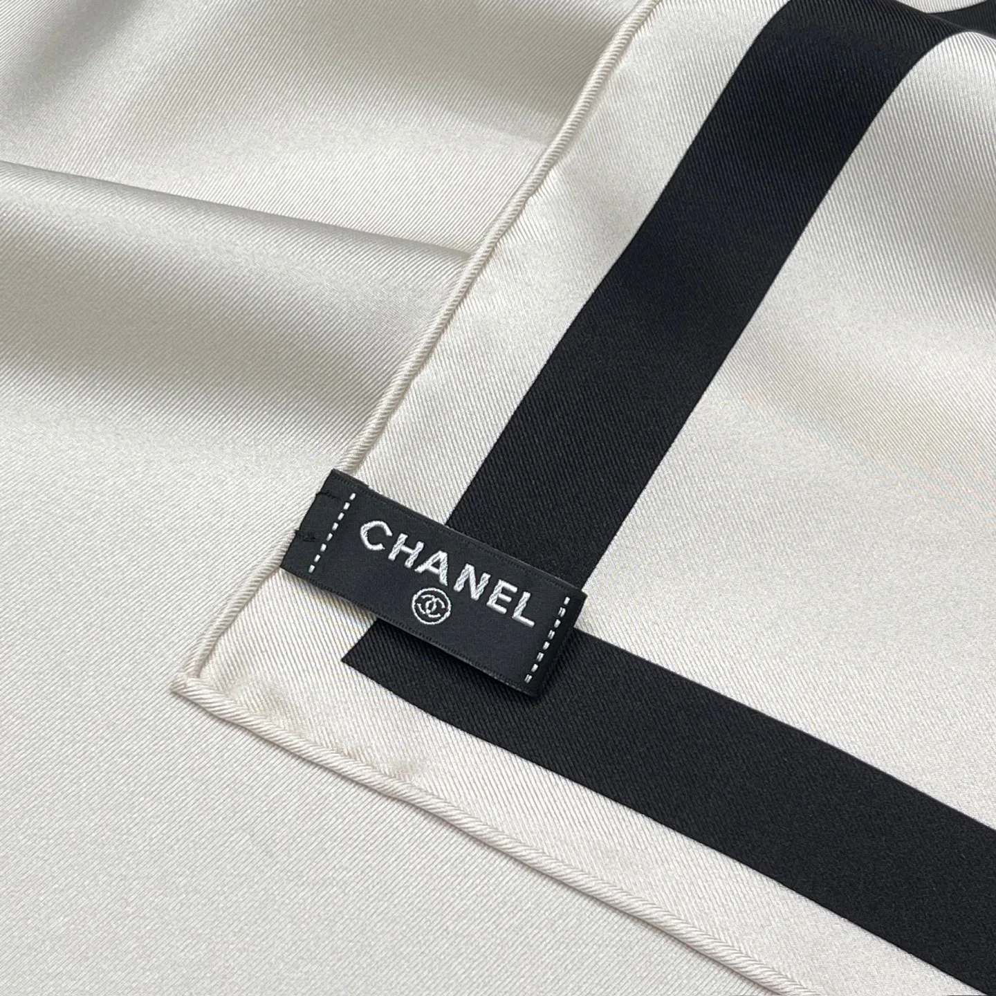 Платки Chanel 13268304