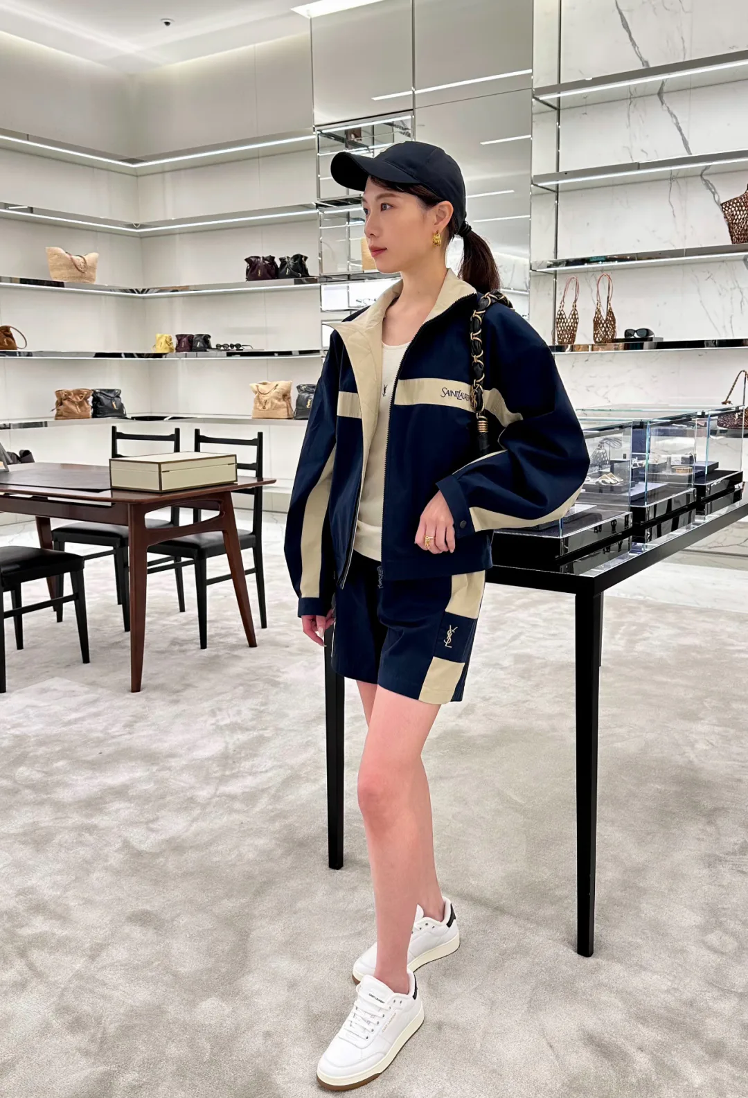 Шорты Женские Saint Laurent 18746443