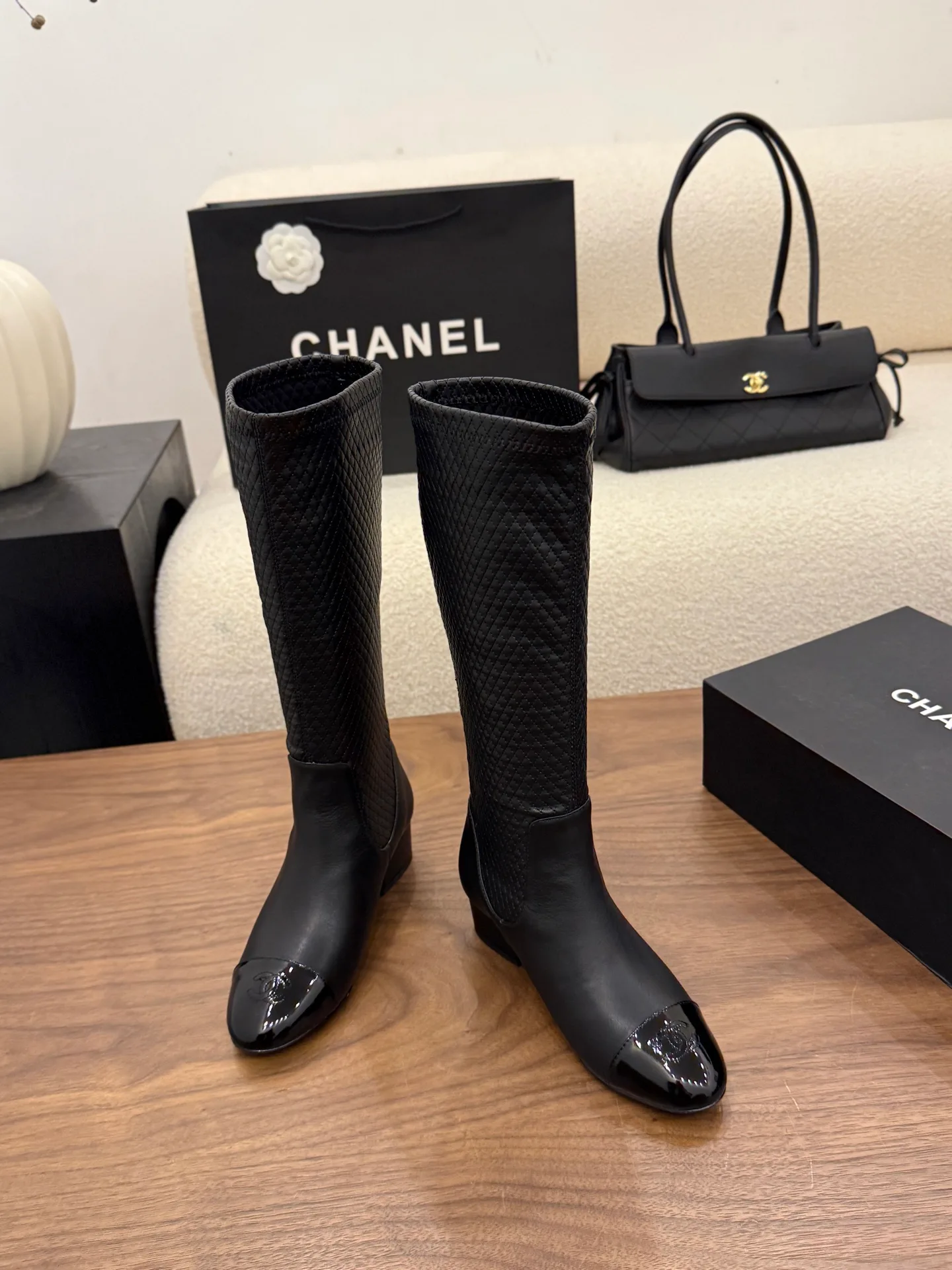 Сапоги Женские Chanel 19050156