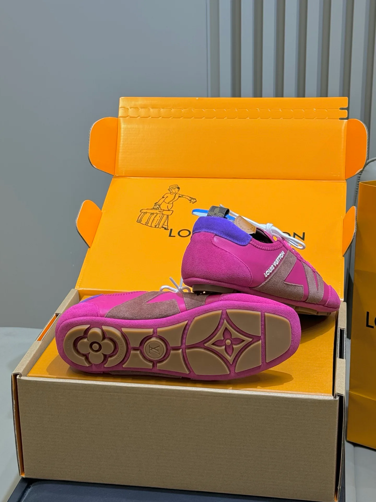 Кроссовки Женские Louis Vuitton 1280027