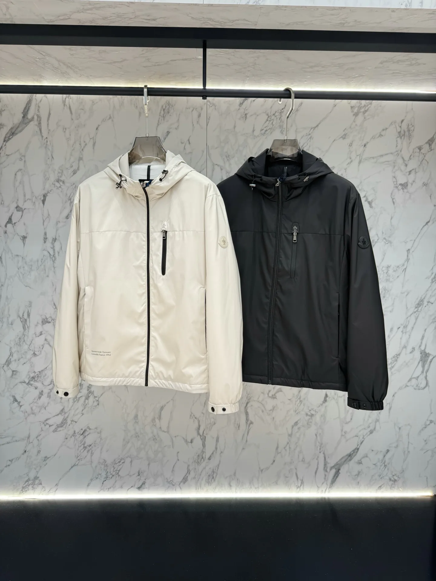 Куртки И Пуховики Мужские Moncler 17944114
