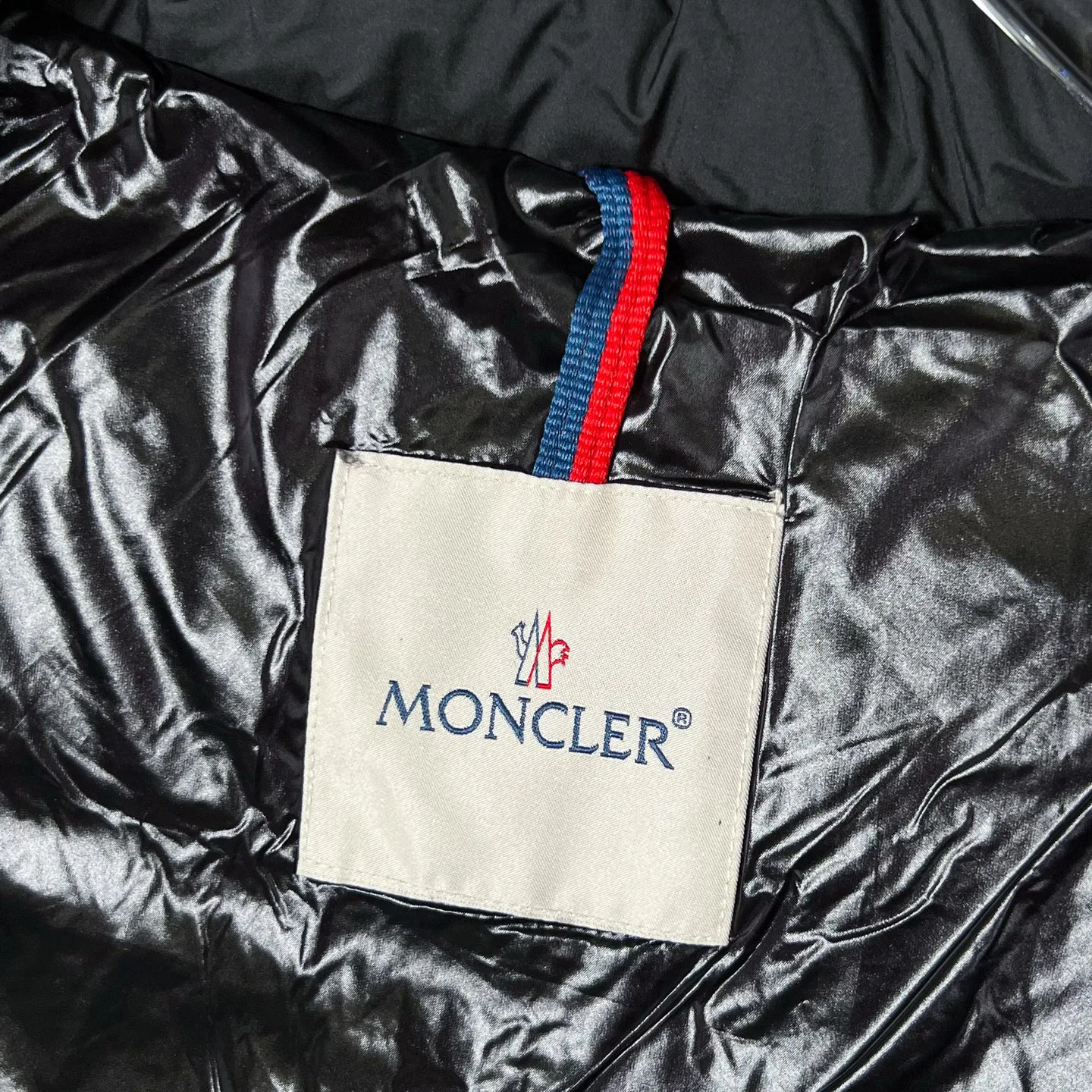 Куртки И Пуховики Женские Moncler 19777217