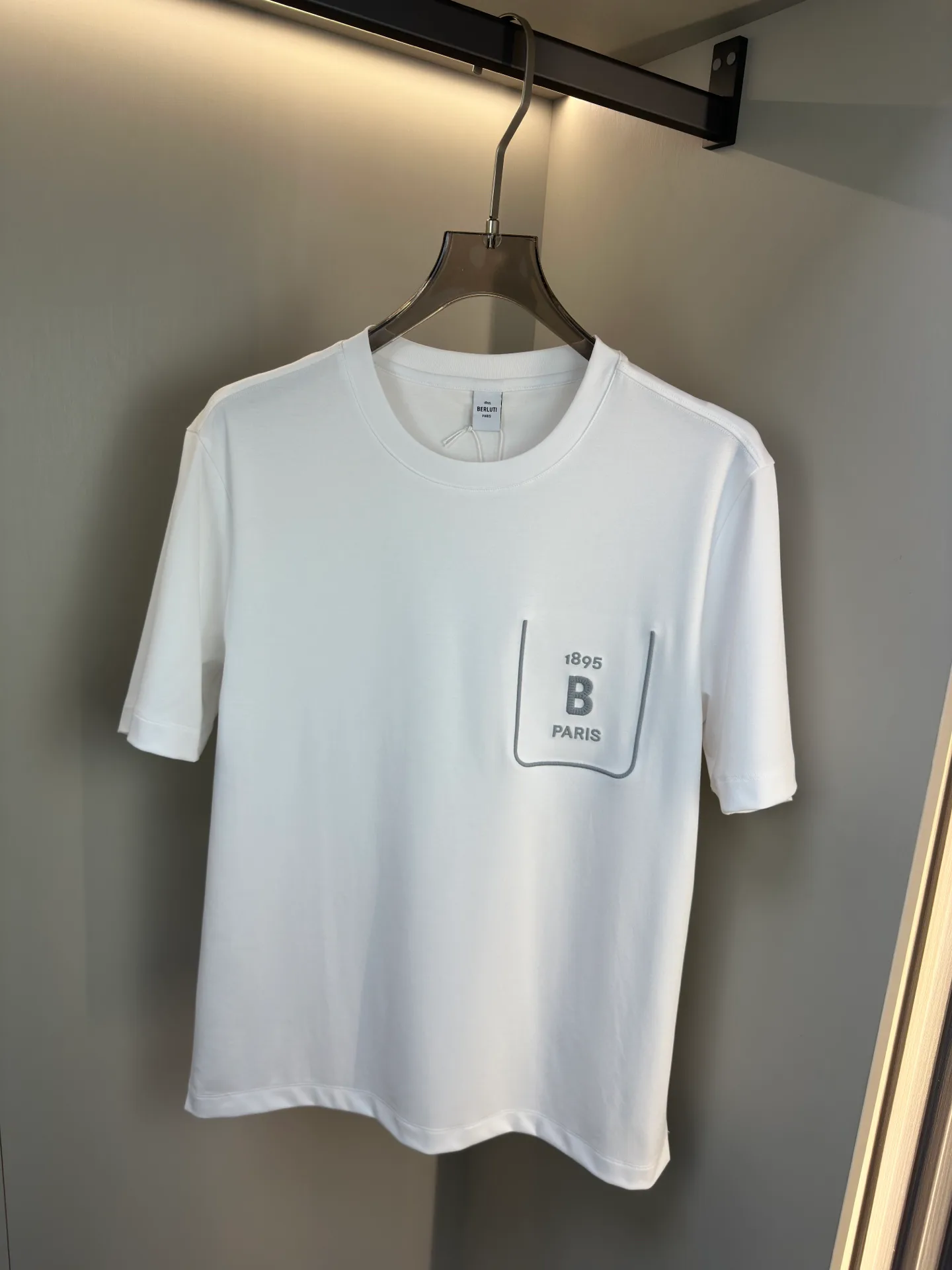 Футболки Женские Berluti 882330