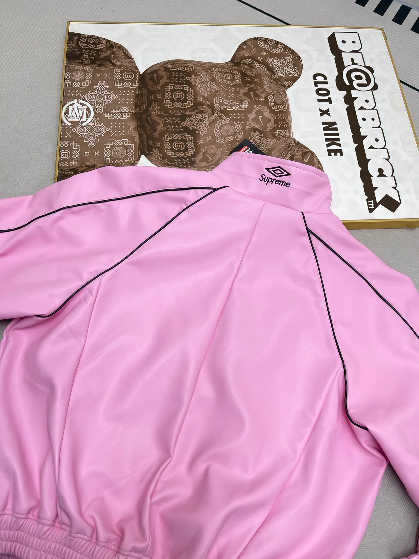 Кожаные Куртки И Дублёнки Женские Supreme 10542428