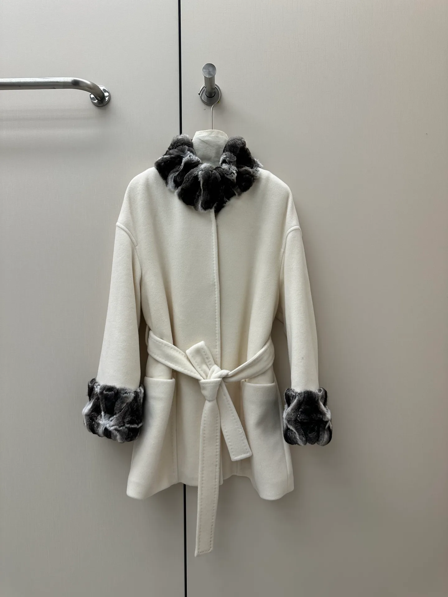 Пальто Женские Loro Piana 19953149
