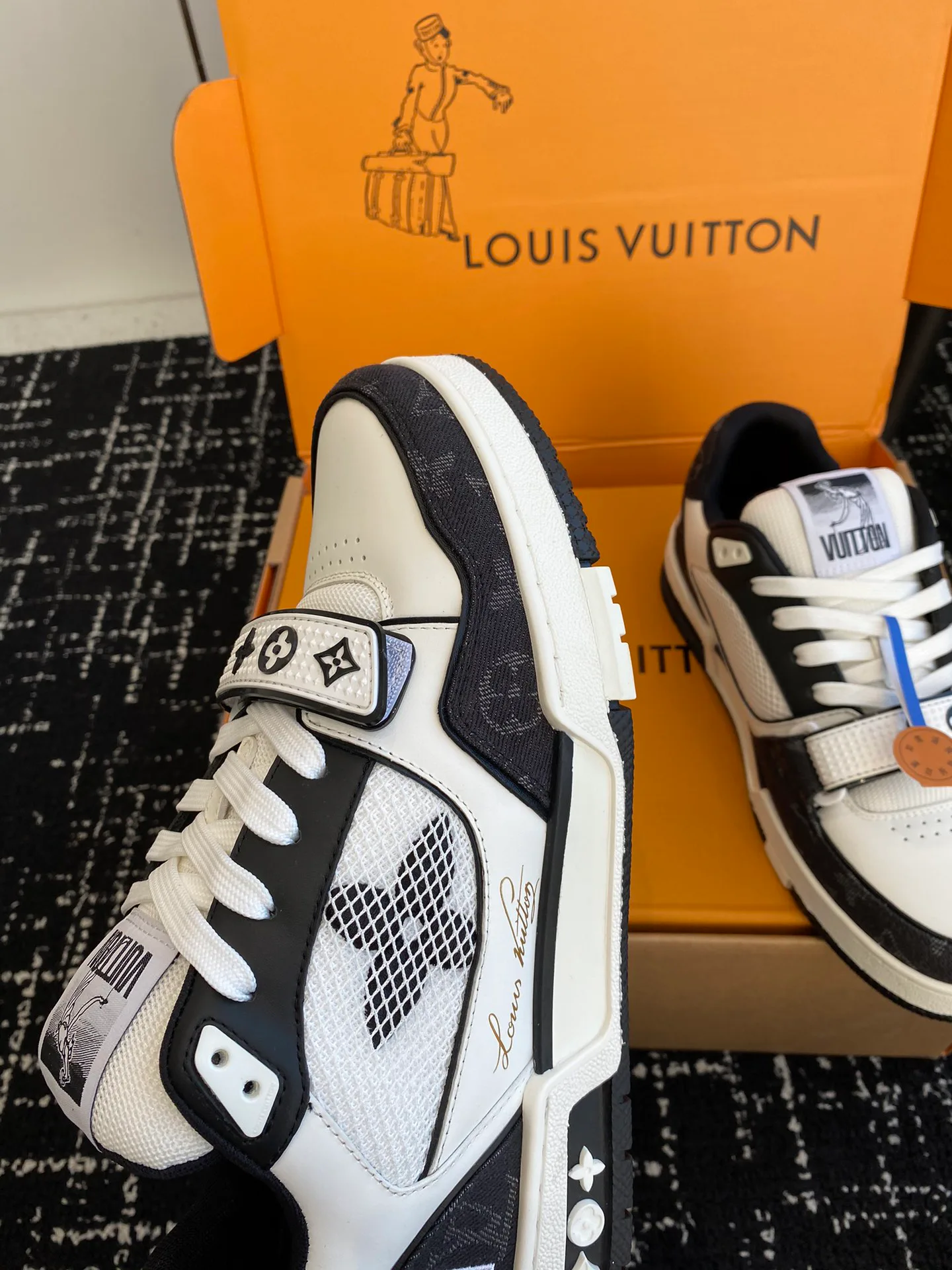 Кроссовки Женские Louis Vuitton 5438165