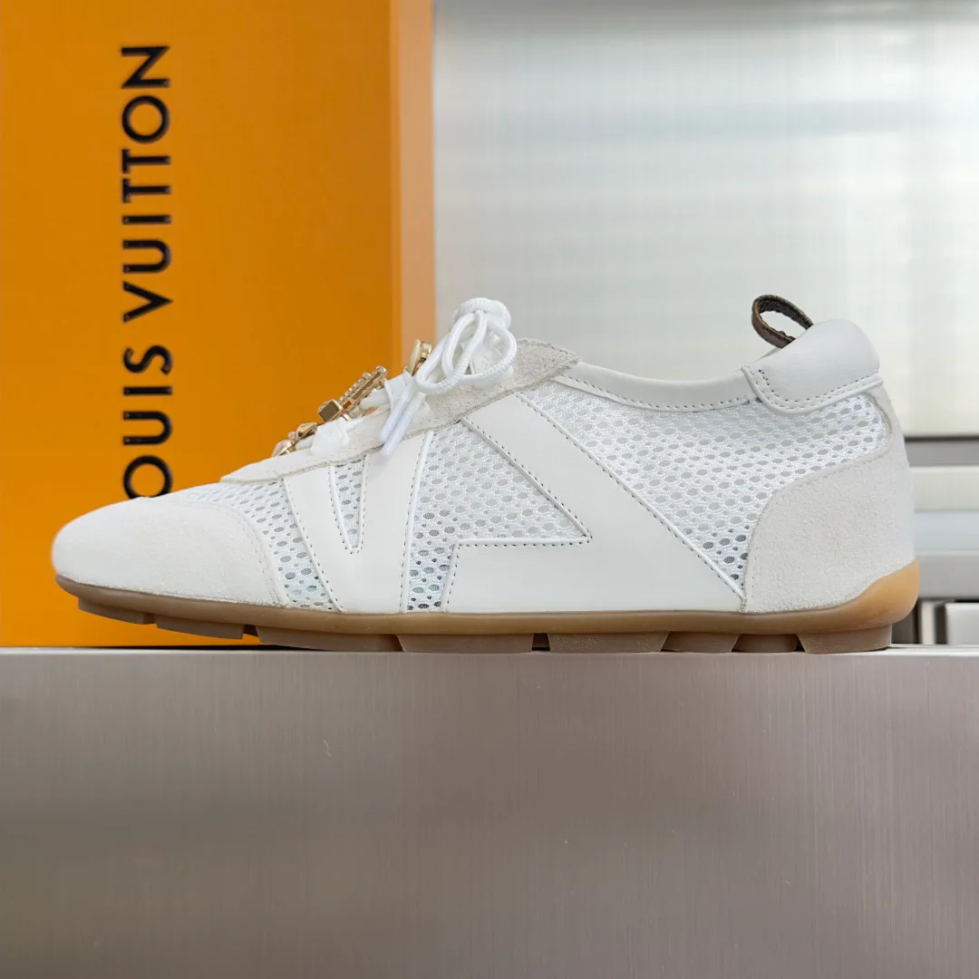Кроссовки Женские Louis Vuitton 17950620