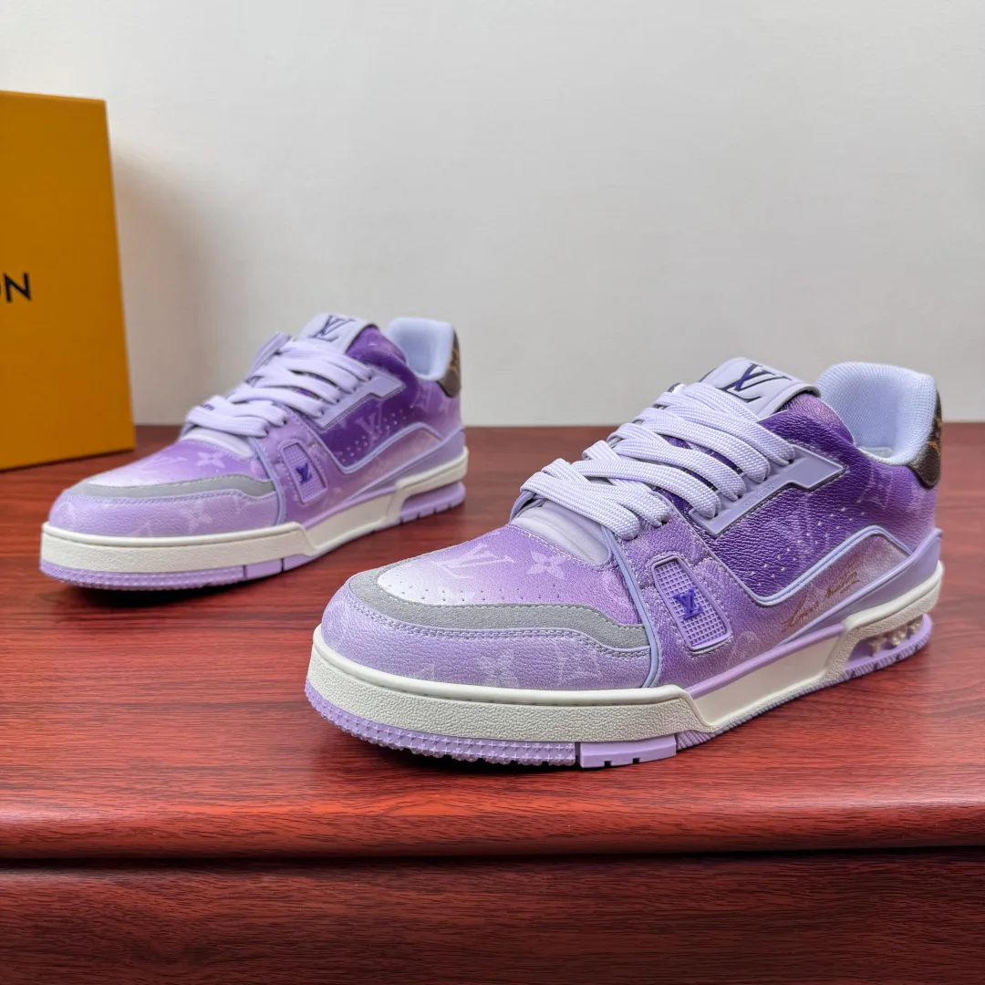 Кроссовки Женские Louis Vuitton 12209520