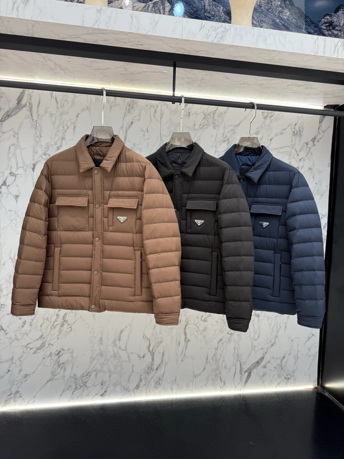 Куртки И Пуховики Женские Prada 18047778