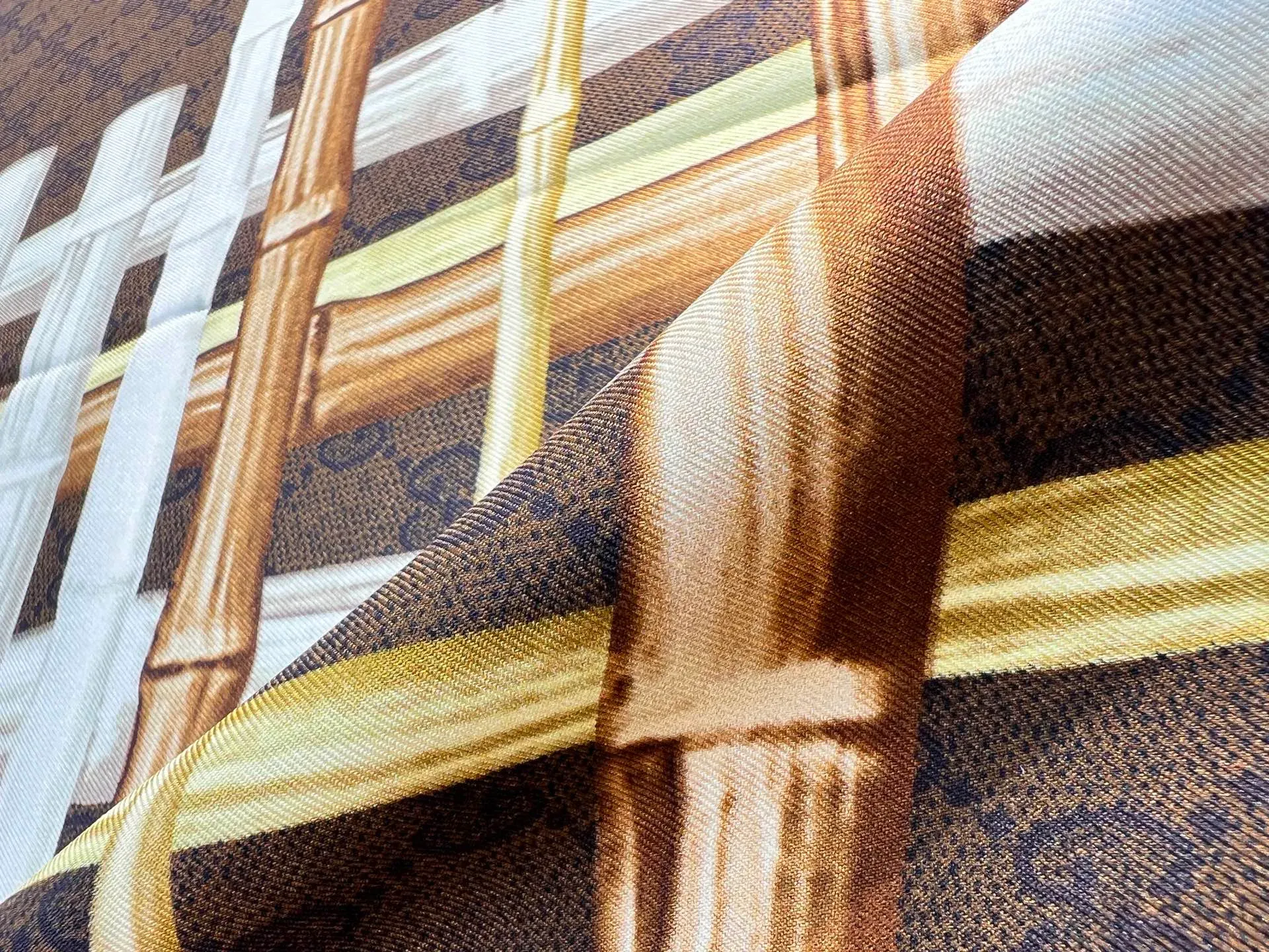 Платки Gucci 807695