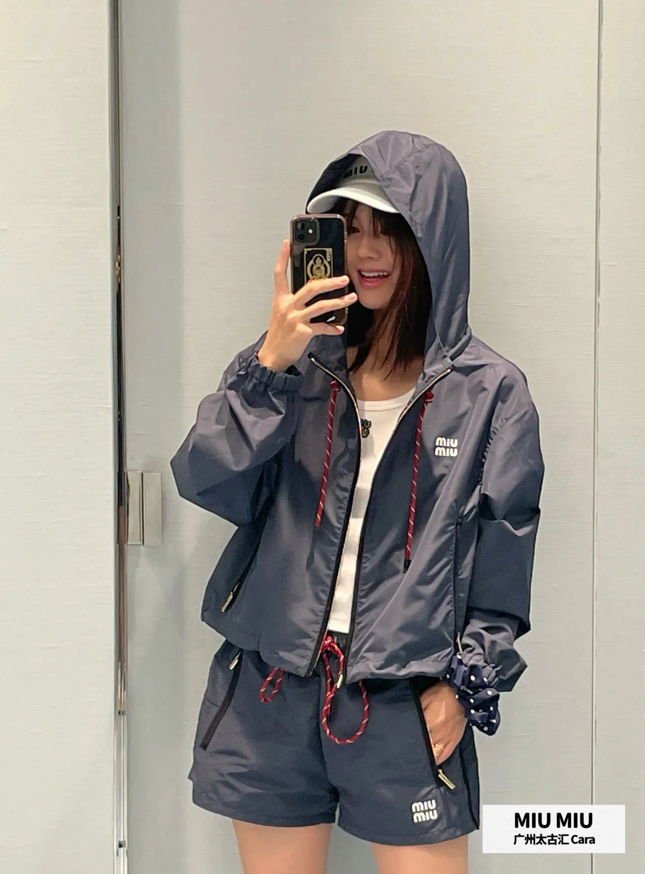 Куртки И Пуховики Женские Miu Miu 30003