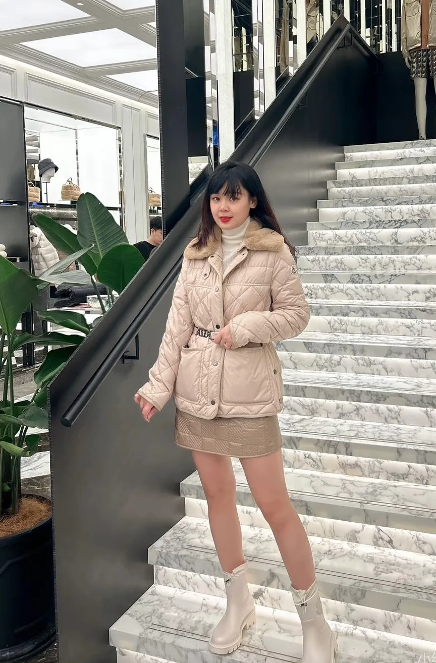 Куртки И Пуховики Женские Moncler 18048058