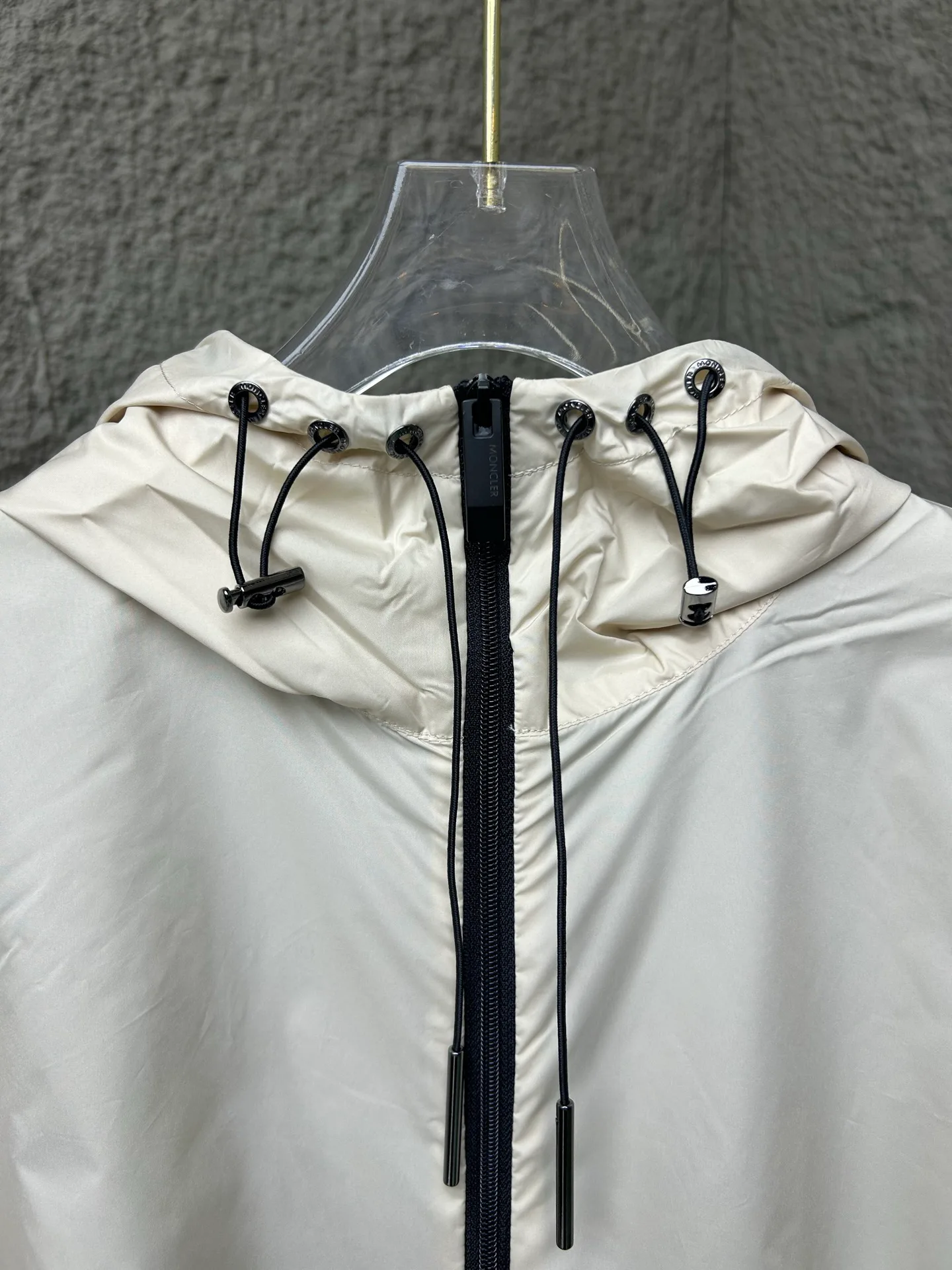 Куртки И Пуховики Женские Moncler 11862658