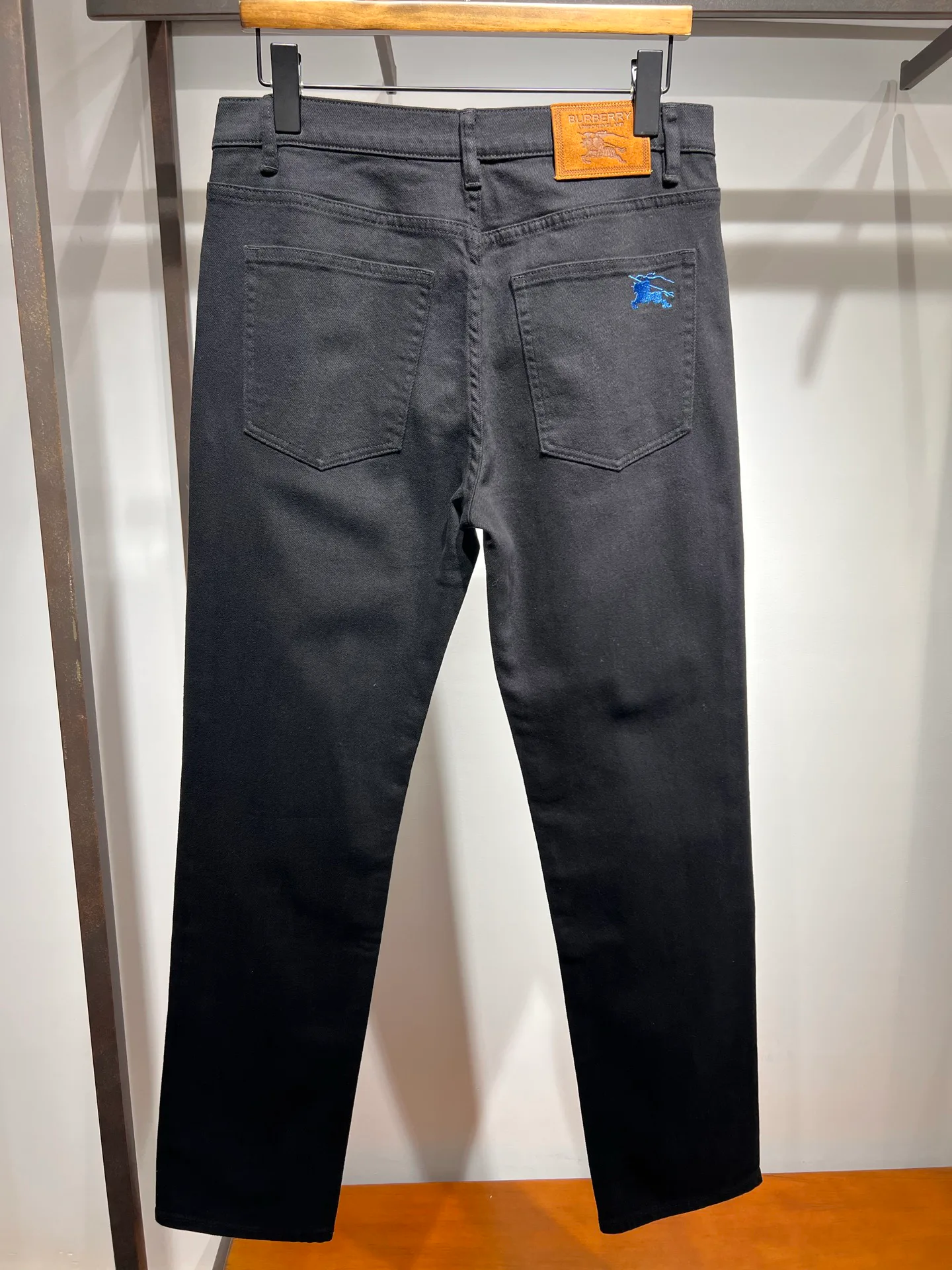 Джинсы Женские Burberry 12192915