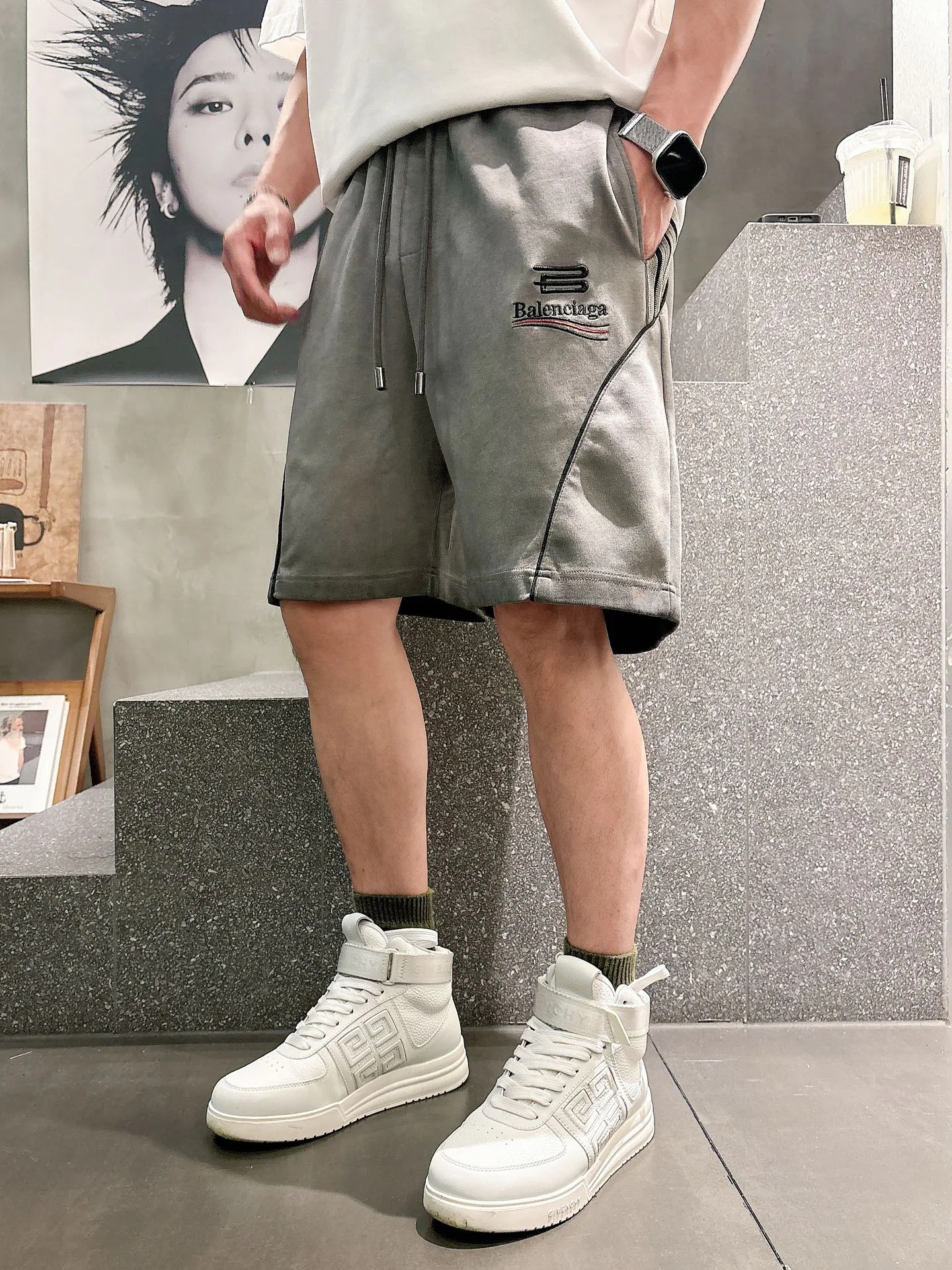 Шорты Мужские Balenciaga 14580119