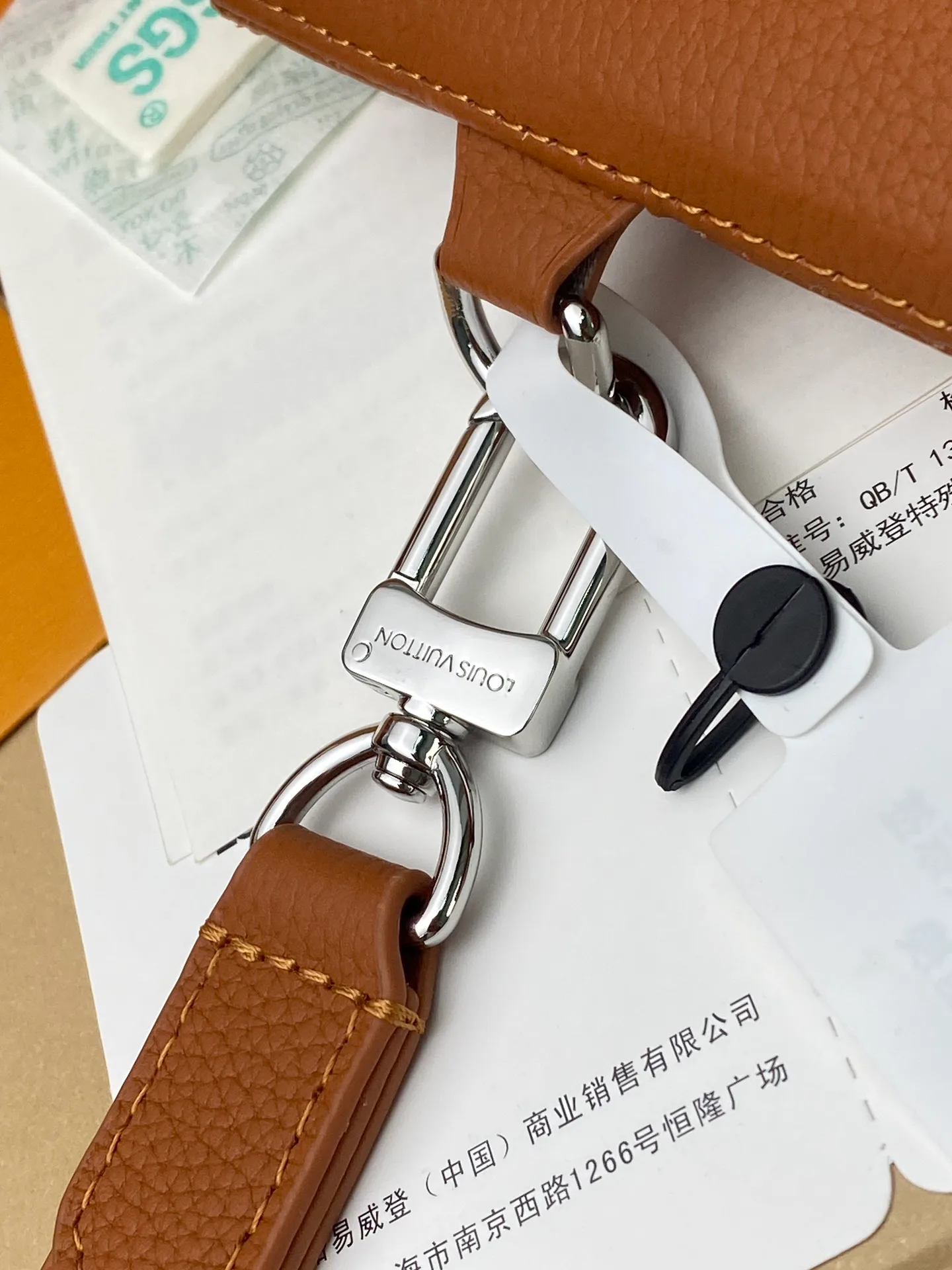 Клатчи Женские Louis Vuitton 1923336