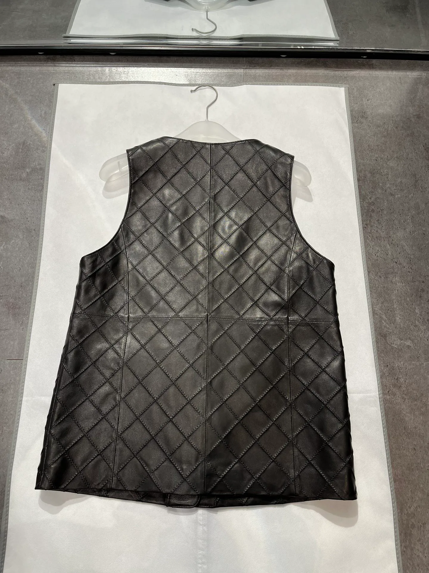 Жилеты Мужские Chanel 10088608