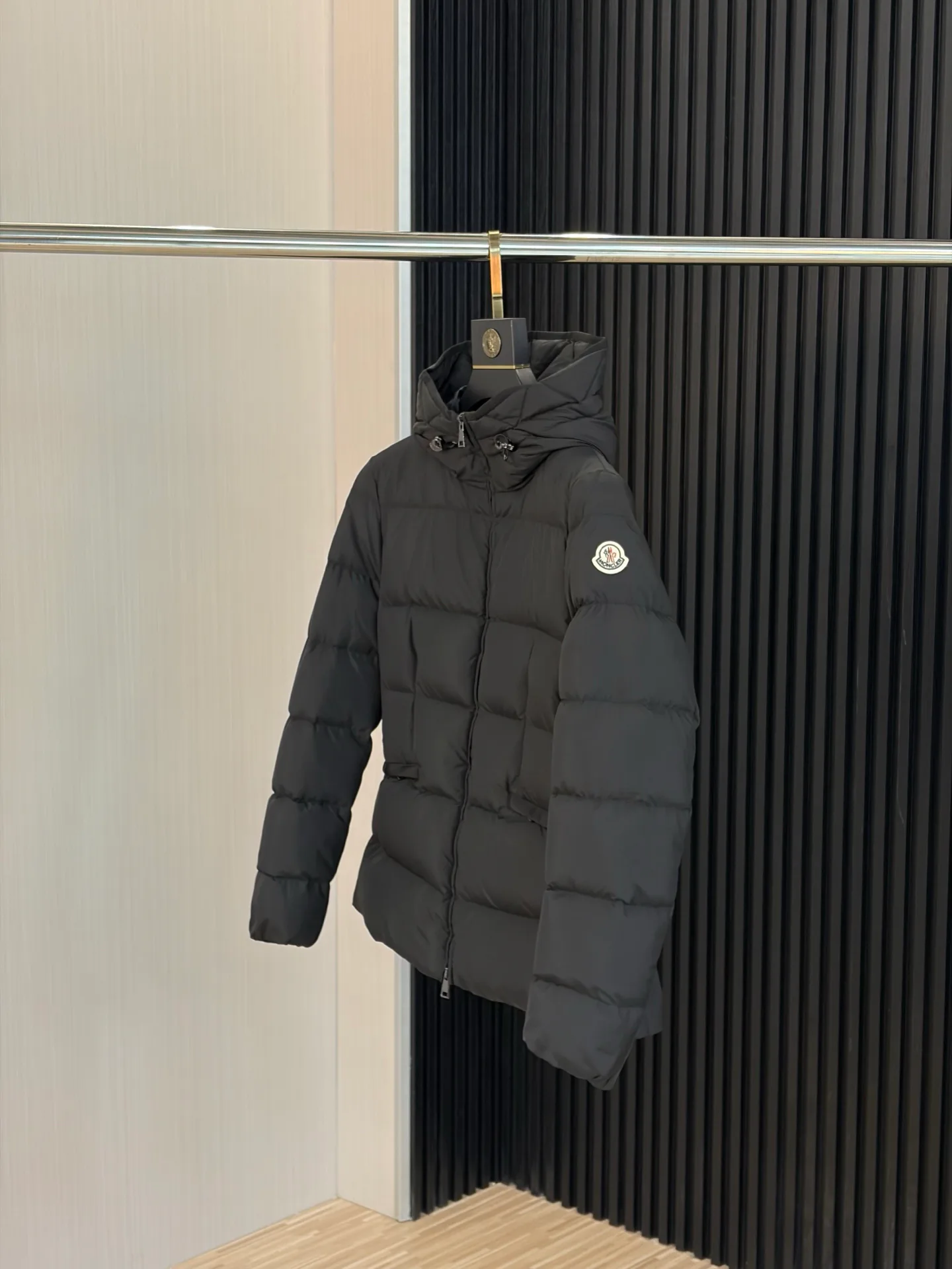 Куртки И Пуховики Женские Moncler 18188678