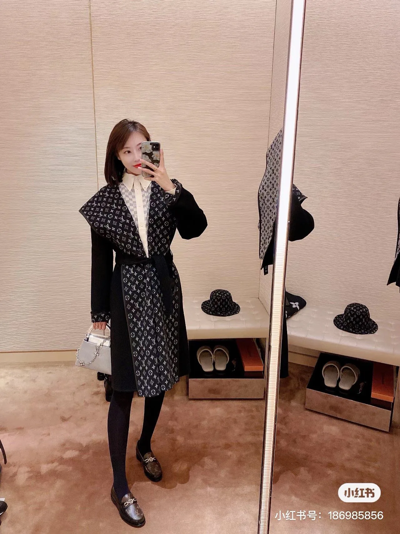 Пальто Женские Louis Vuitton 18601476
