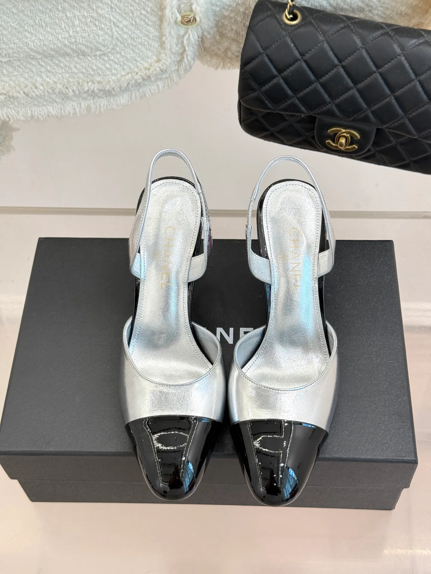 Босоножки Женские Chanel 17425314