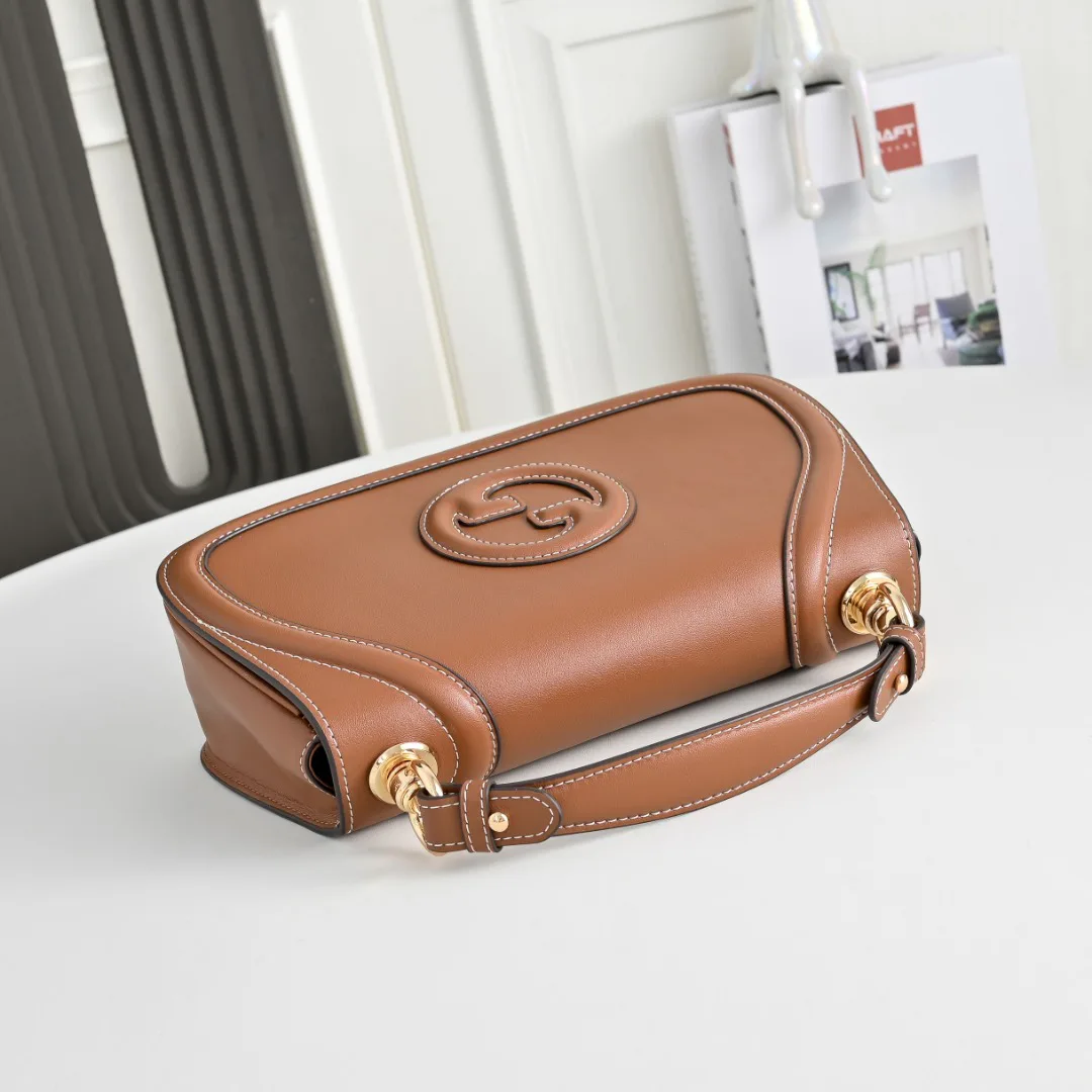Классические Сумки Женские Gucci 18005153