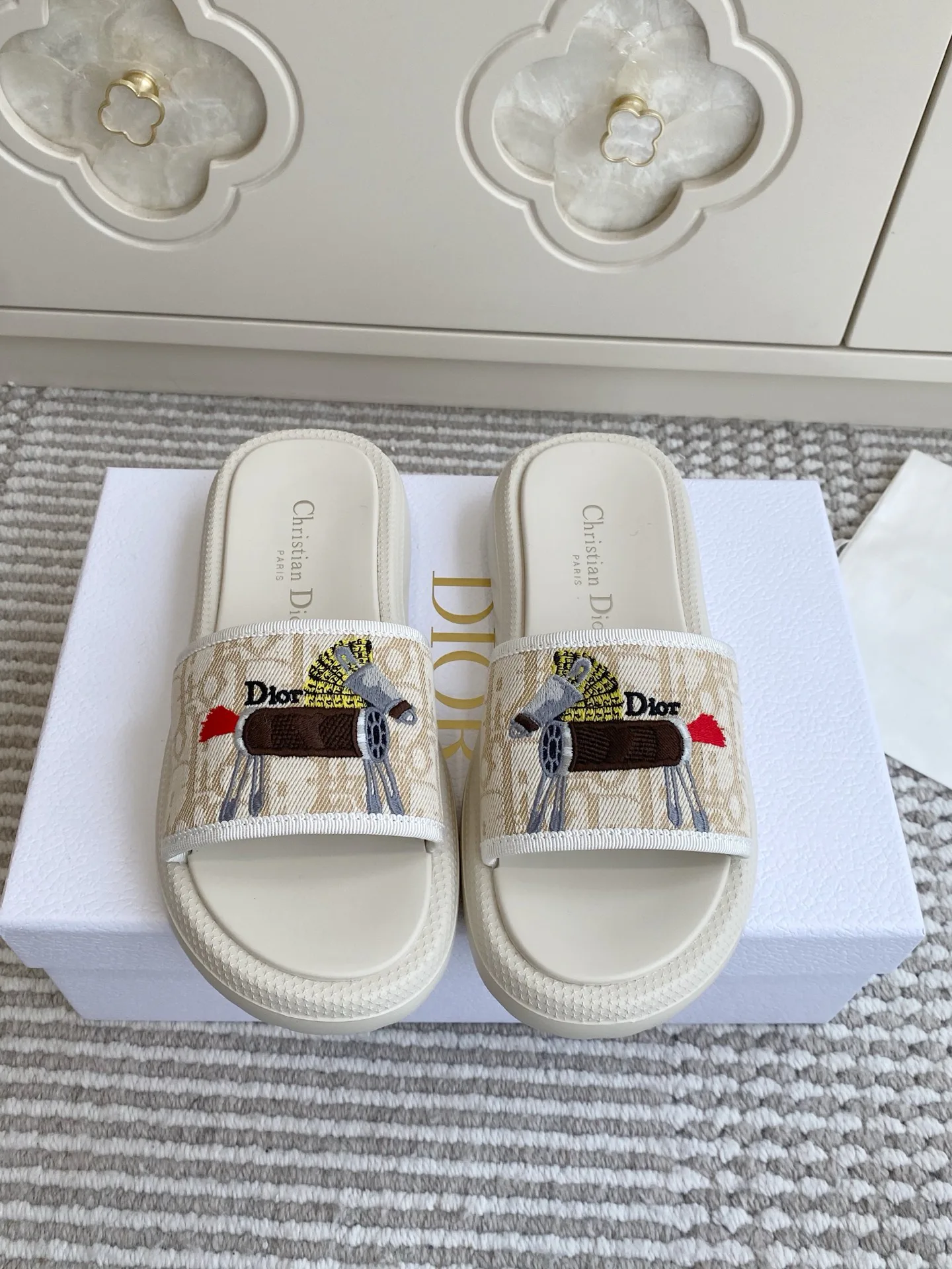 Шлепанцы Женские Christian Dior 11449505