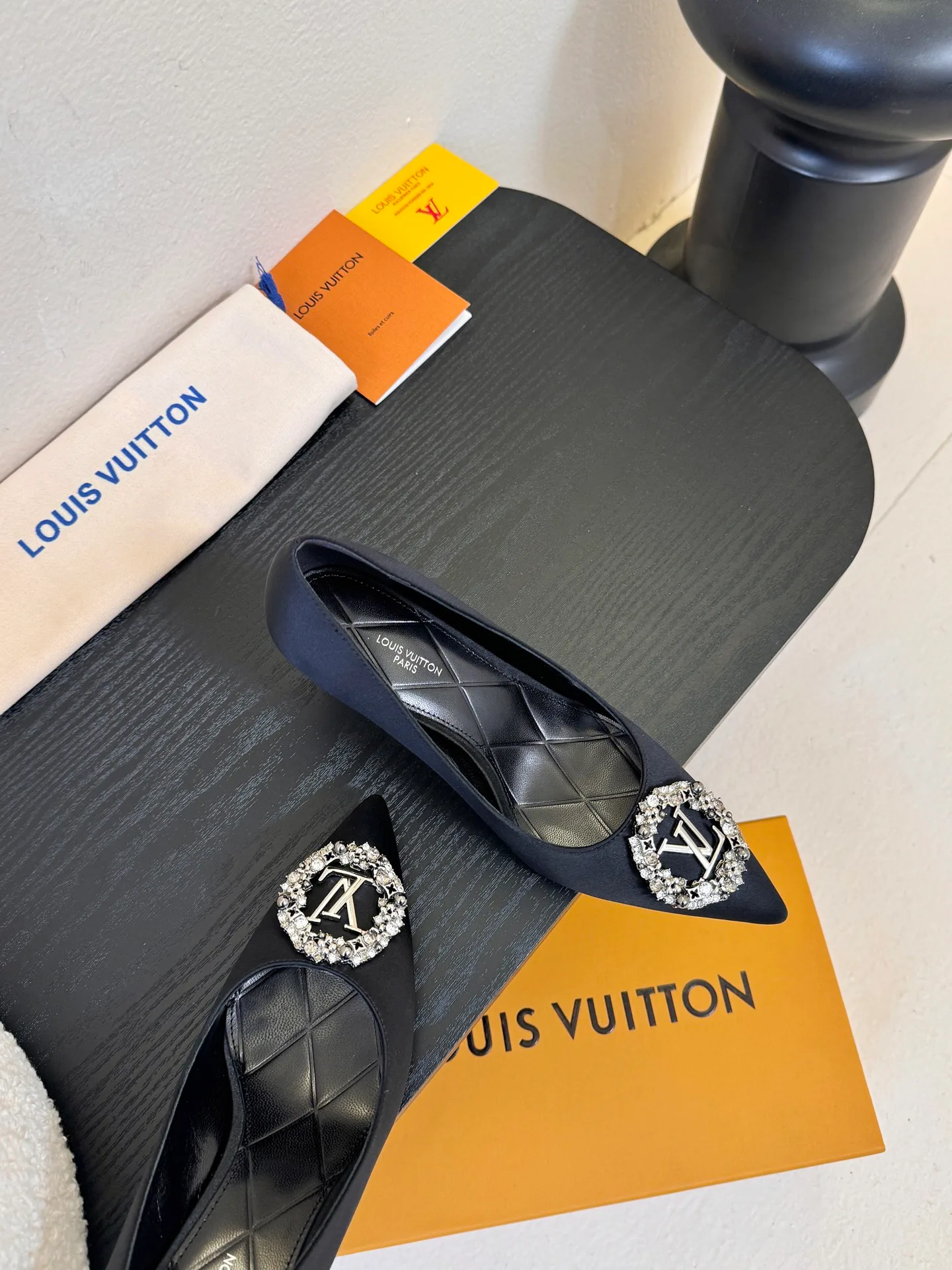 Туфли Женские Louis Vuitton 2300148