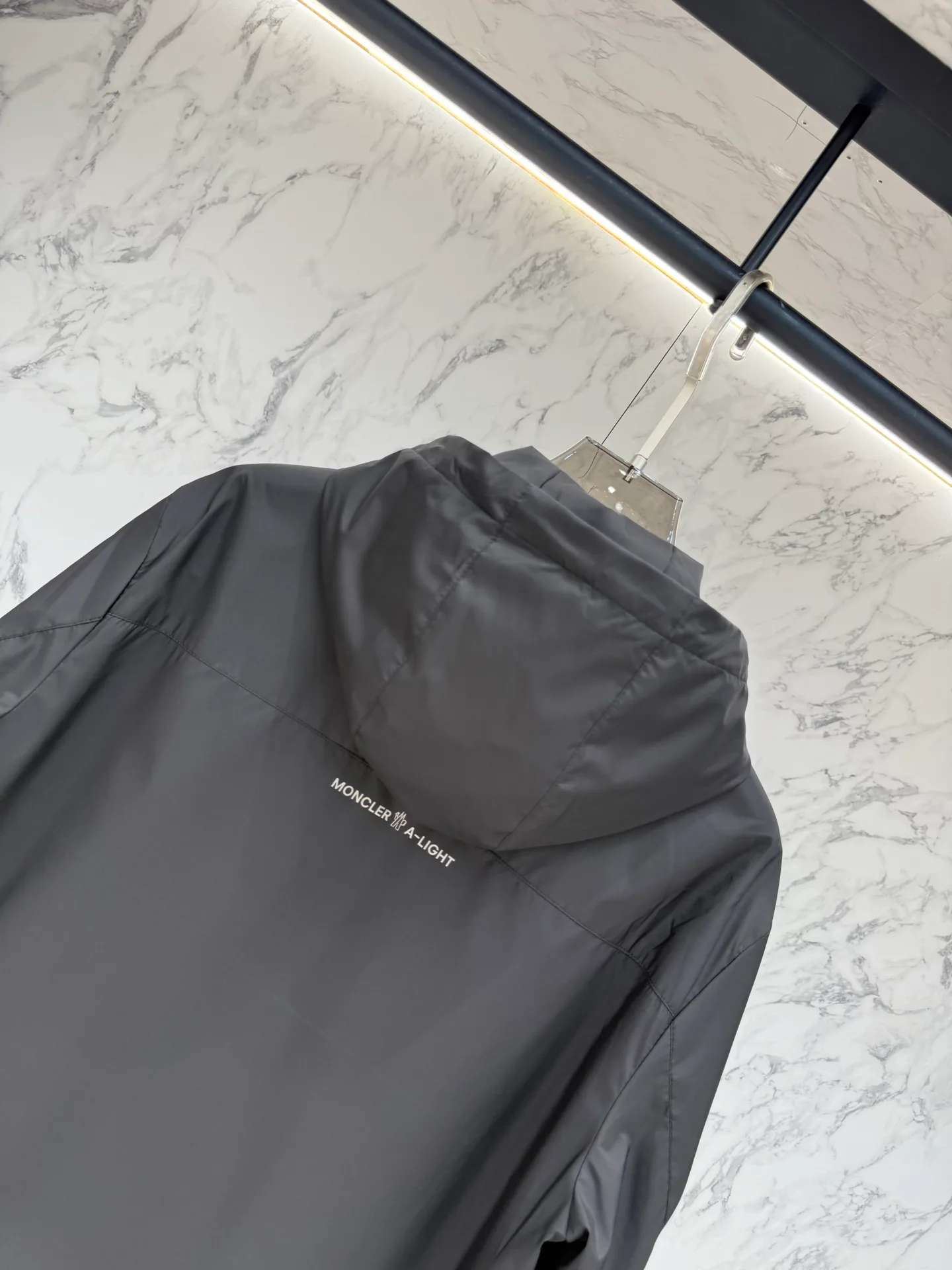 Куртки И Пуховики Мужские Moncler 17944114