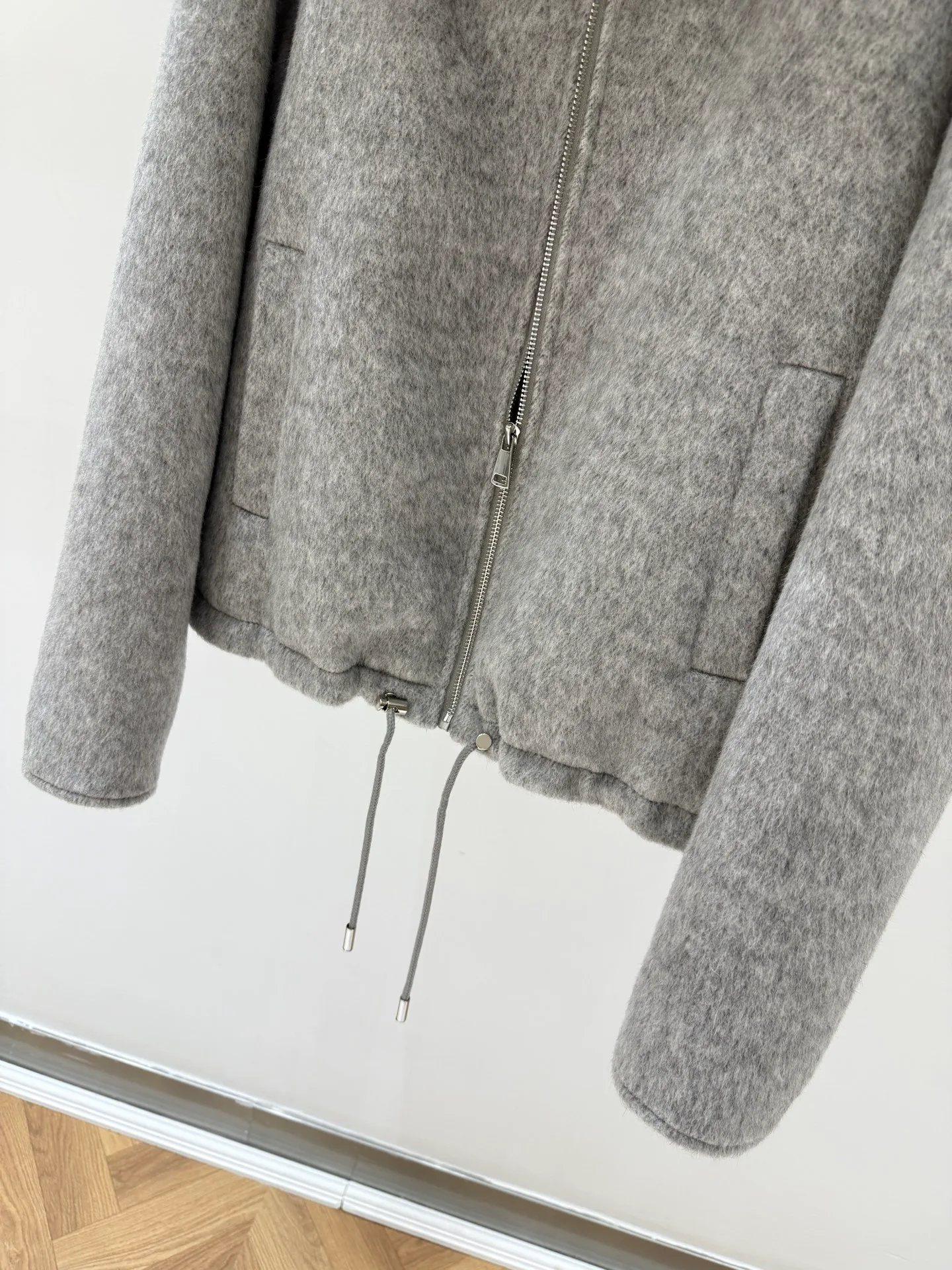 Куртки И Пуховики Женские Loro Piana 18699827