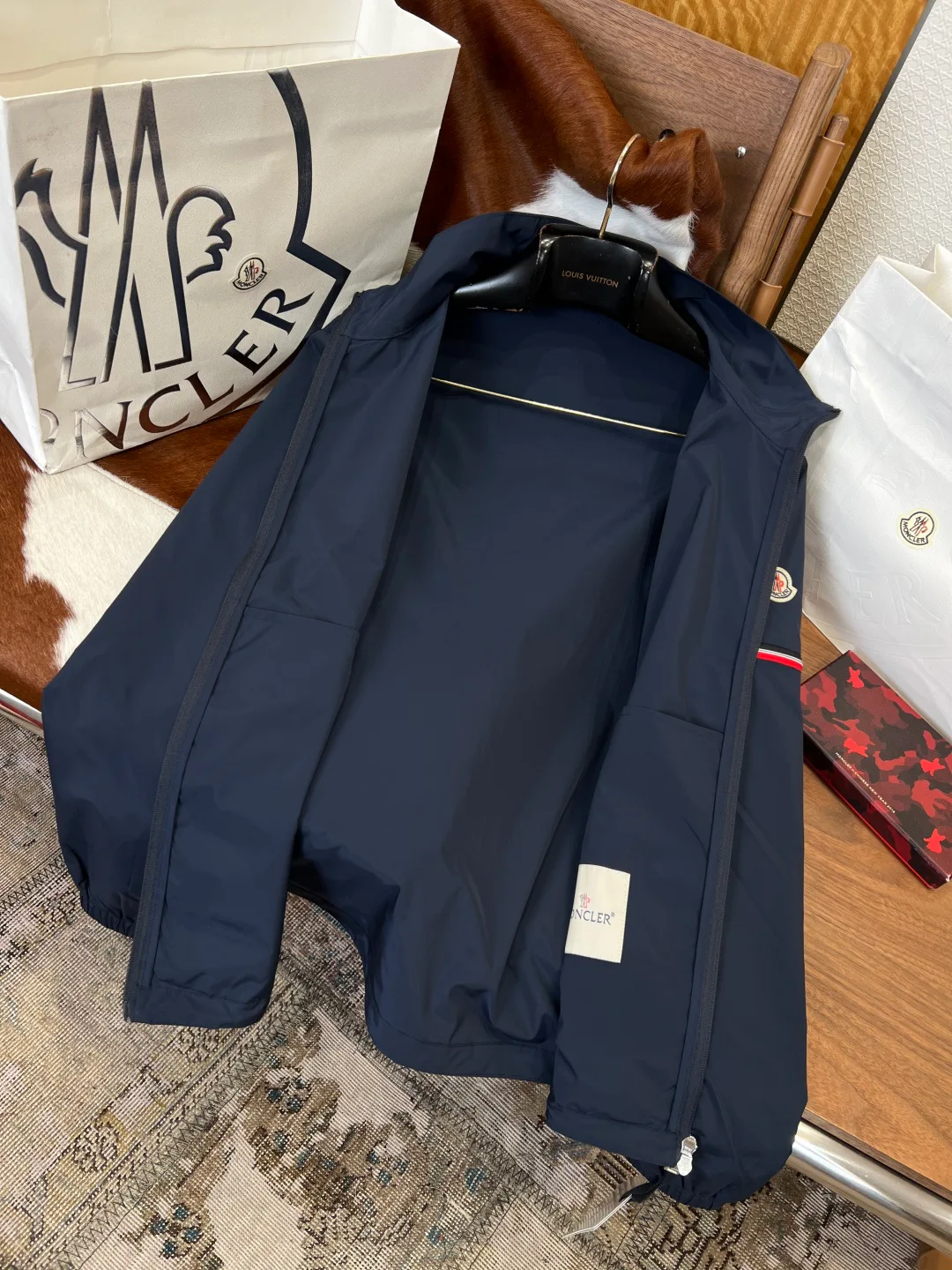 Куртки И Пуховики Мужские Moncler 12361126