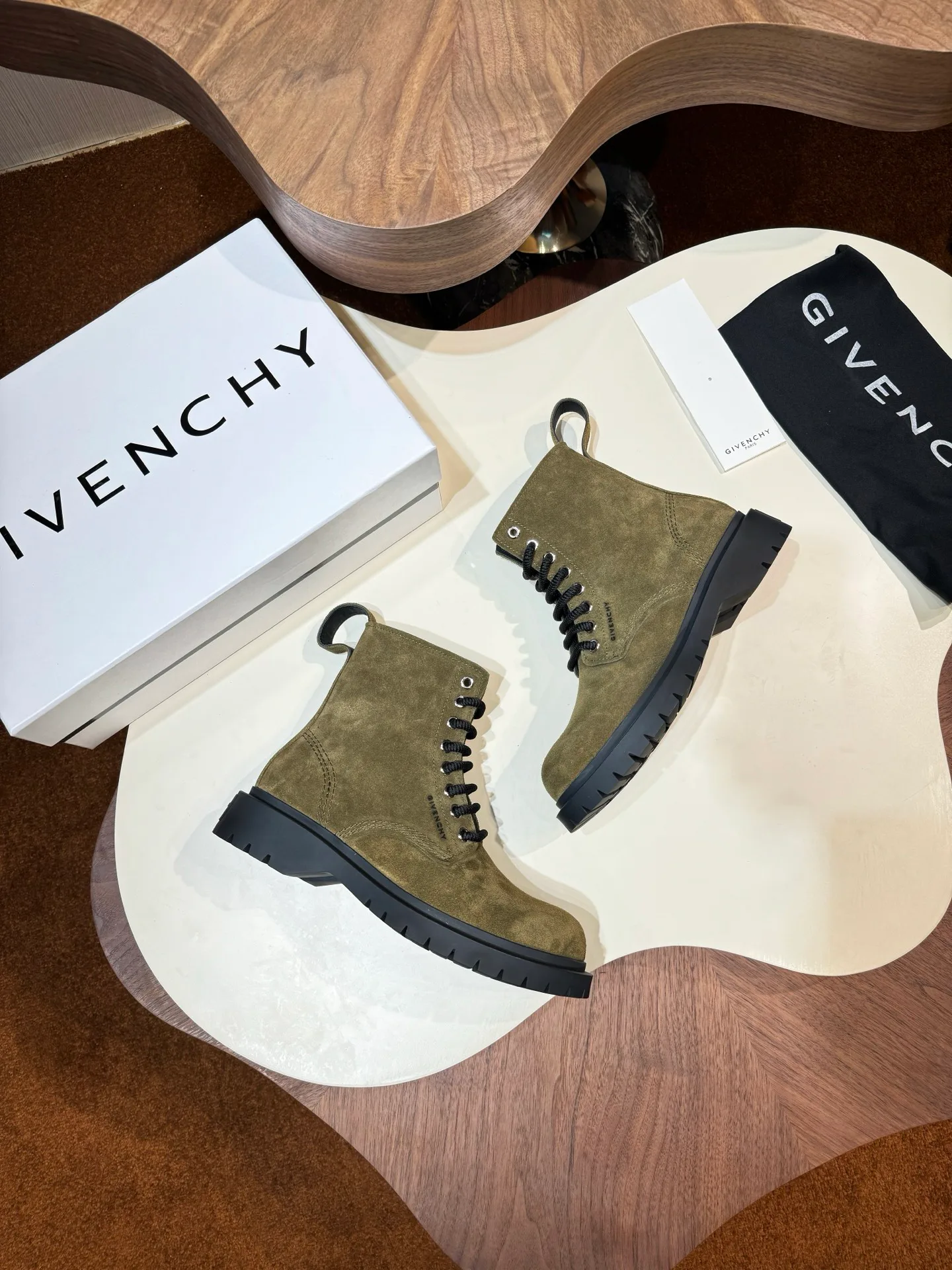 Ботинки Мужские Givenchy 460077