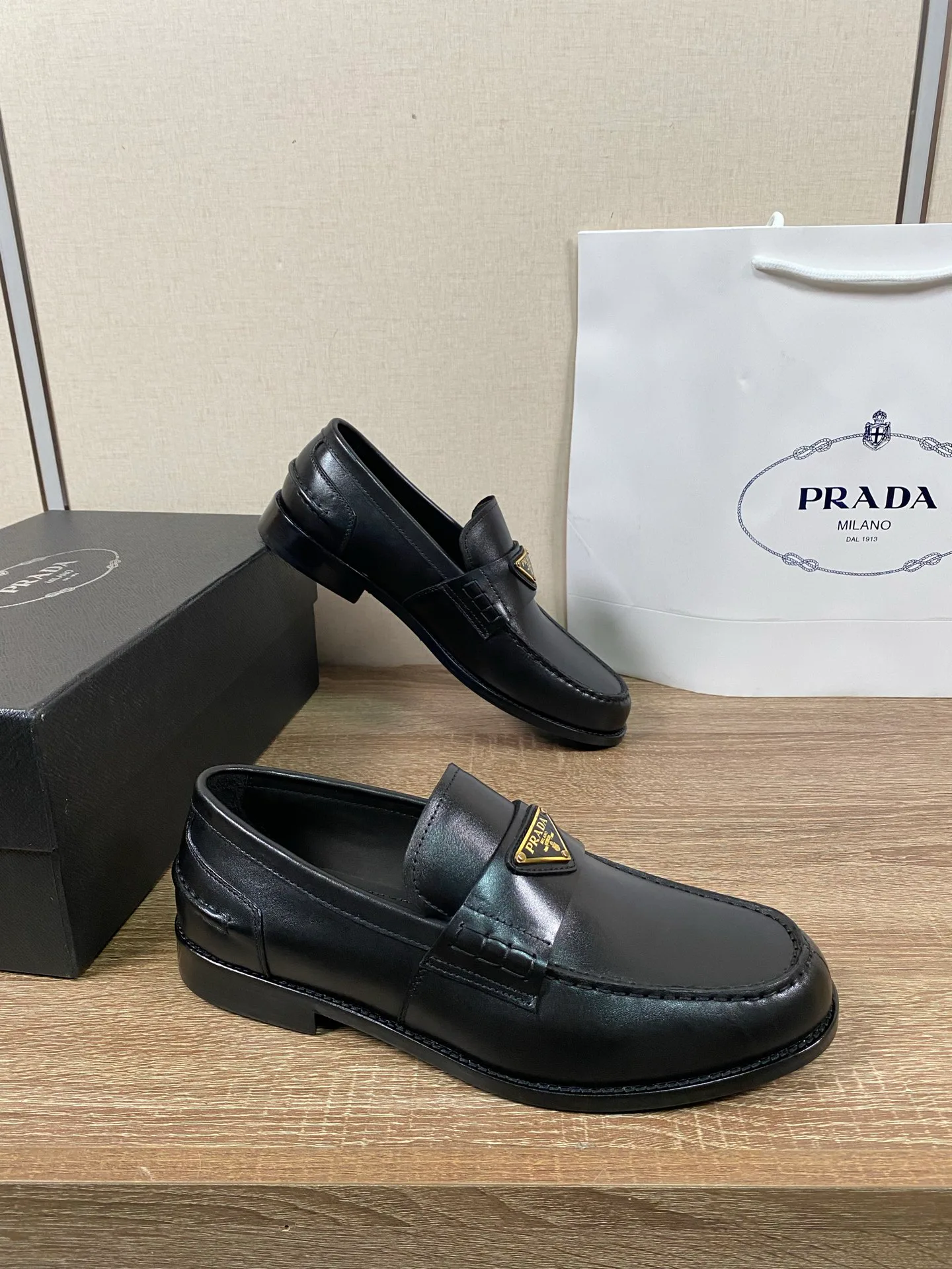 Лоферы И Туфли Мужские Prada 19656192