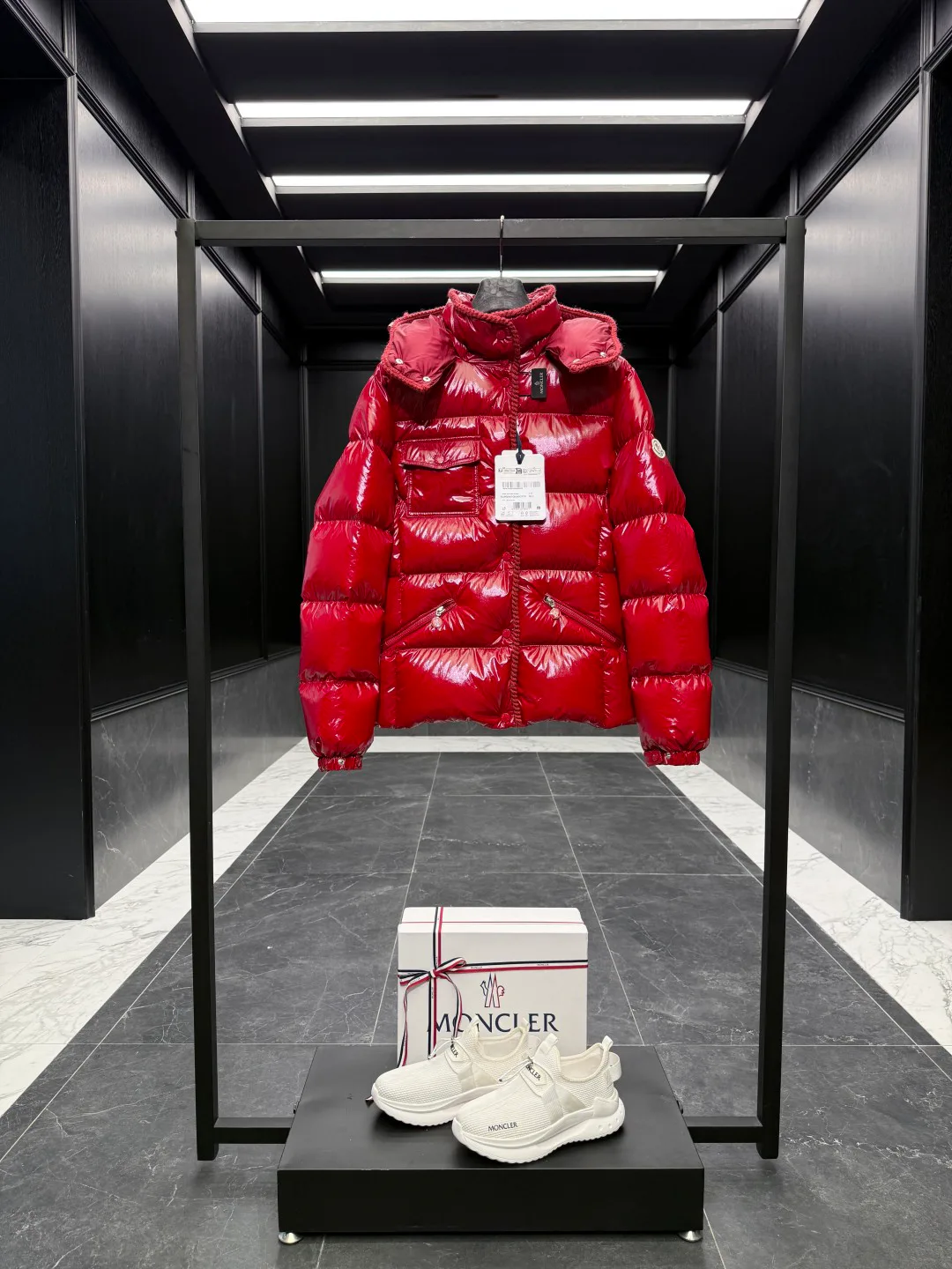 Куртки И Пуховики Женские Moncler 18741294