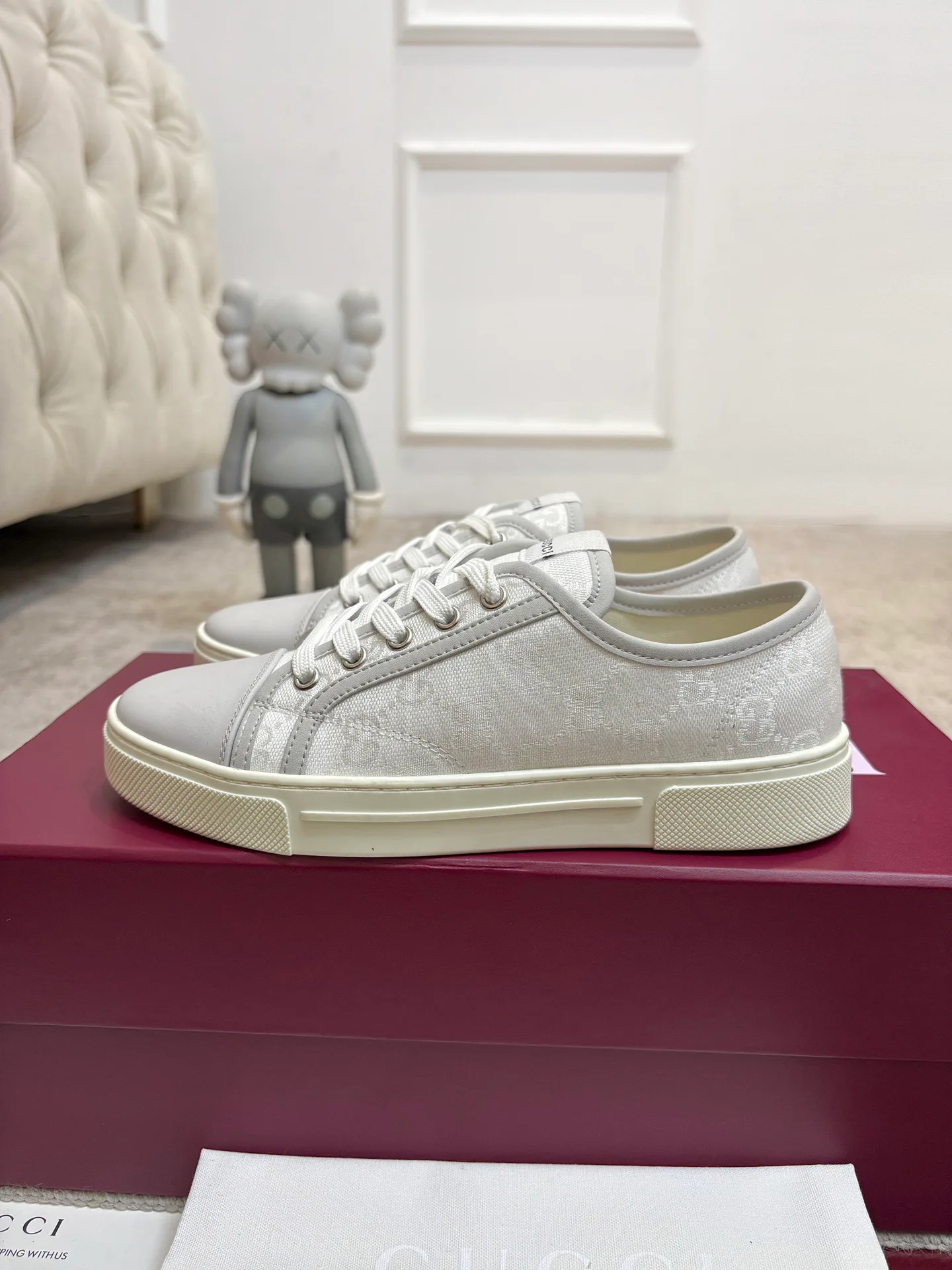 Кроссовки Женские Gucci 18901592
