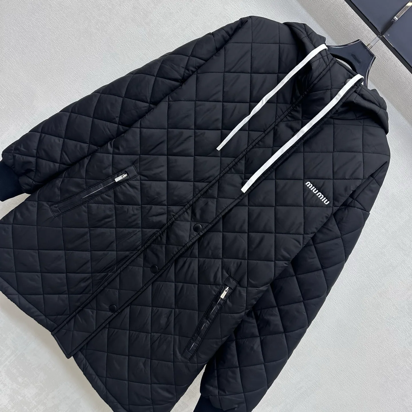 Куртки И Пуховики Женские Miu Miu 18174793