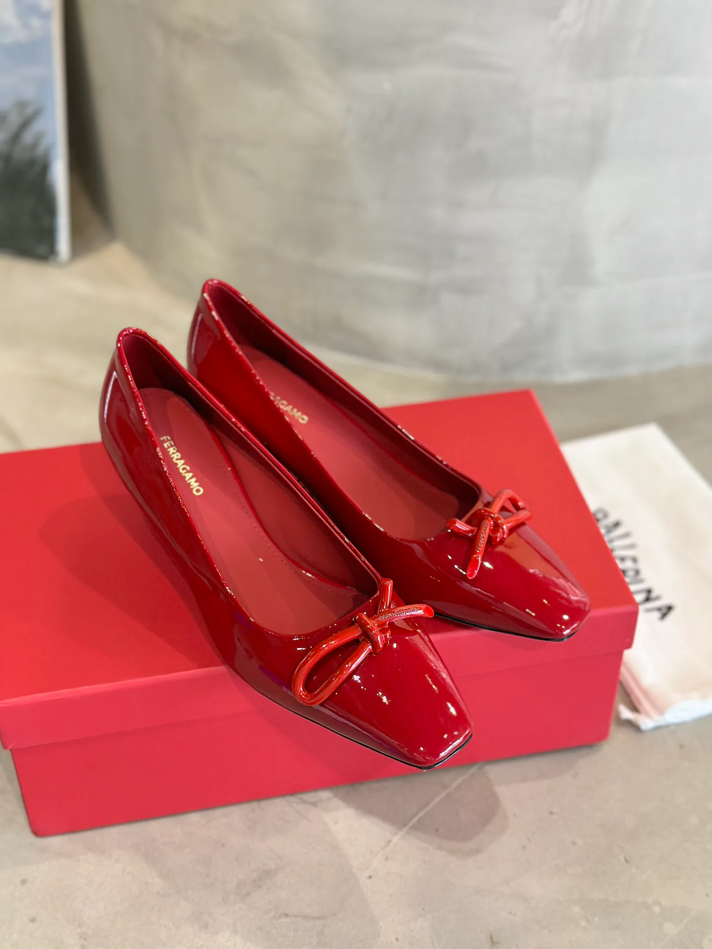 Туфли Женские Salvatore Ferragamo 18340737