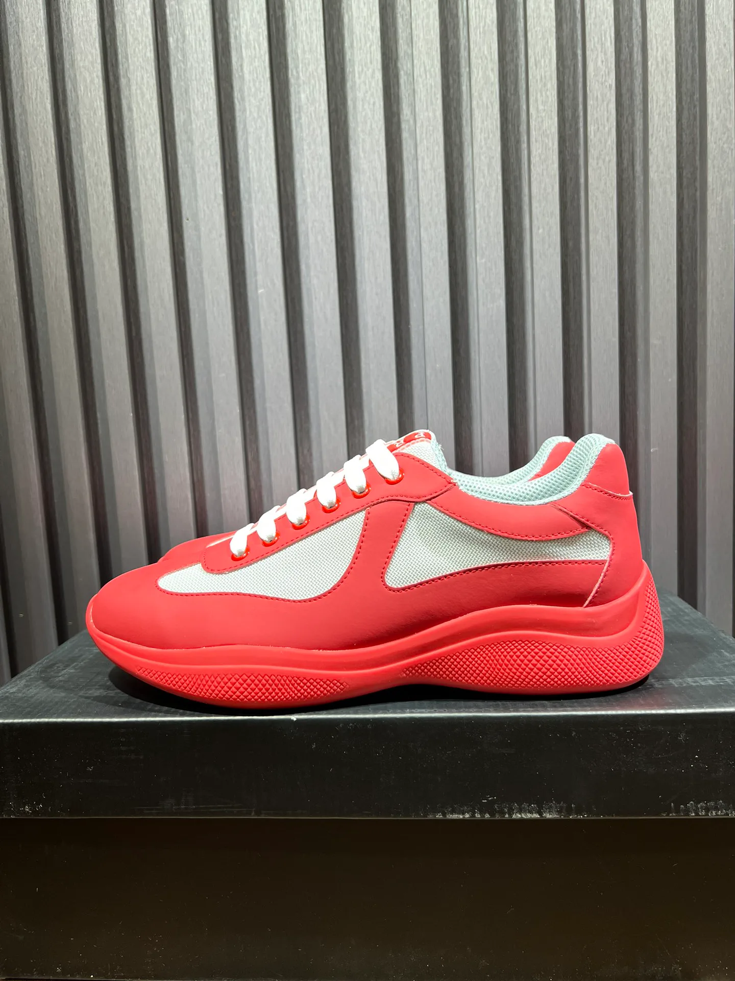 Кроссовки Мужские Prada 11010548