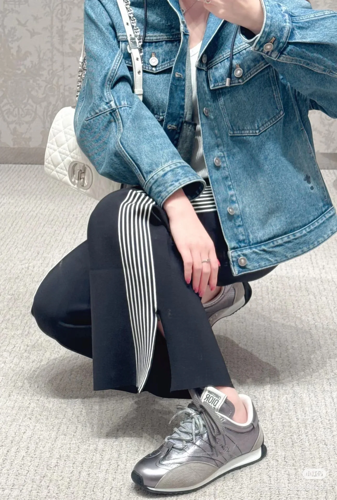 Куртки И Пуховики Женские Christian Dior 30127