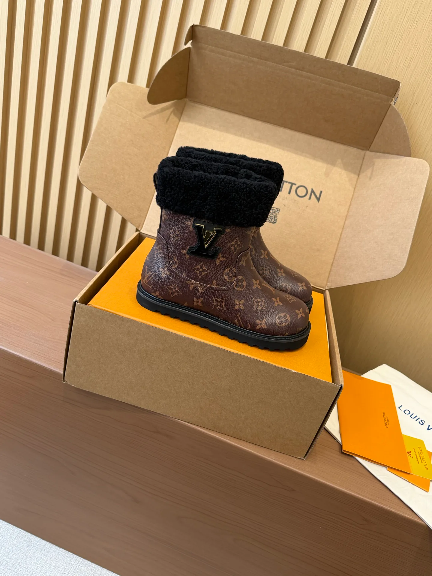 Ботинки Женские Louis Vuitton 808464