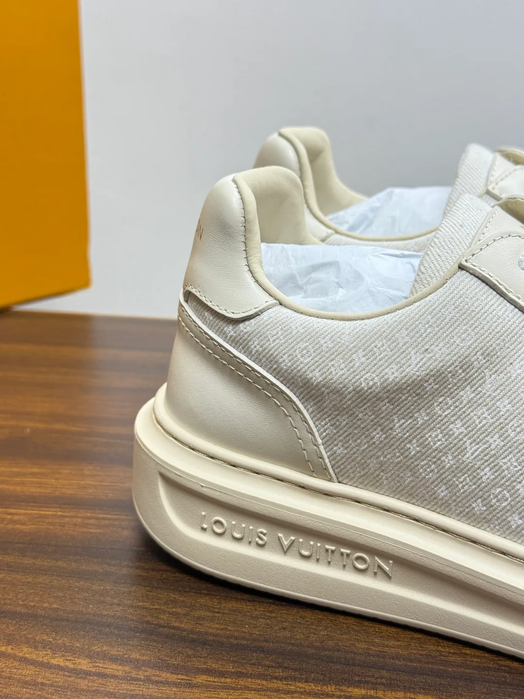 Кроссовки Мужские Louis Vuitton 19623461