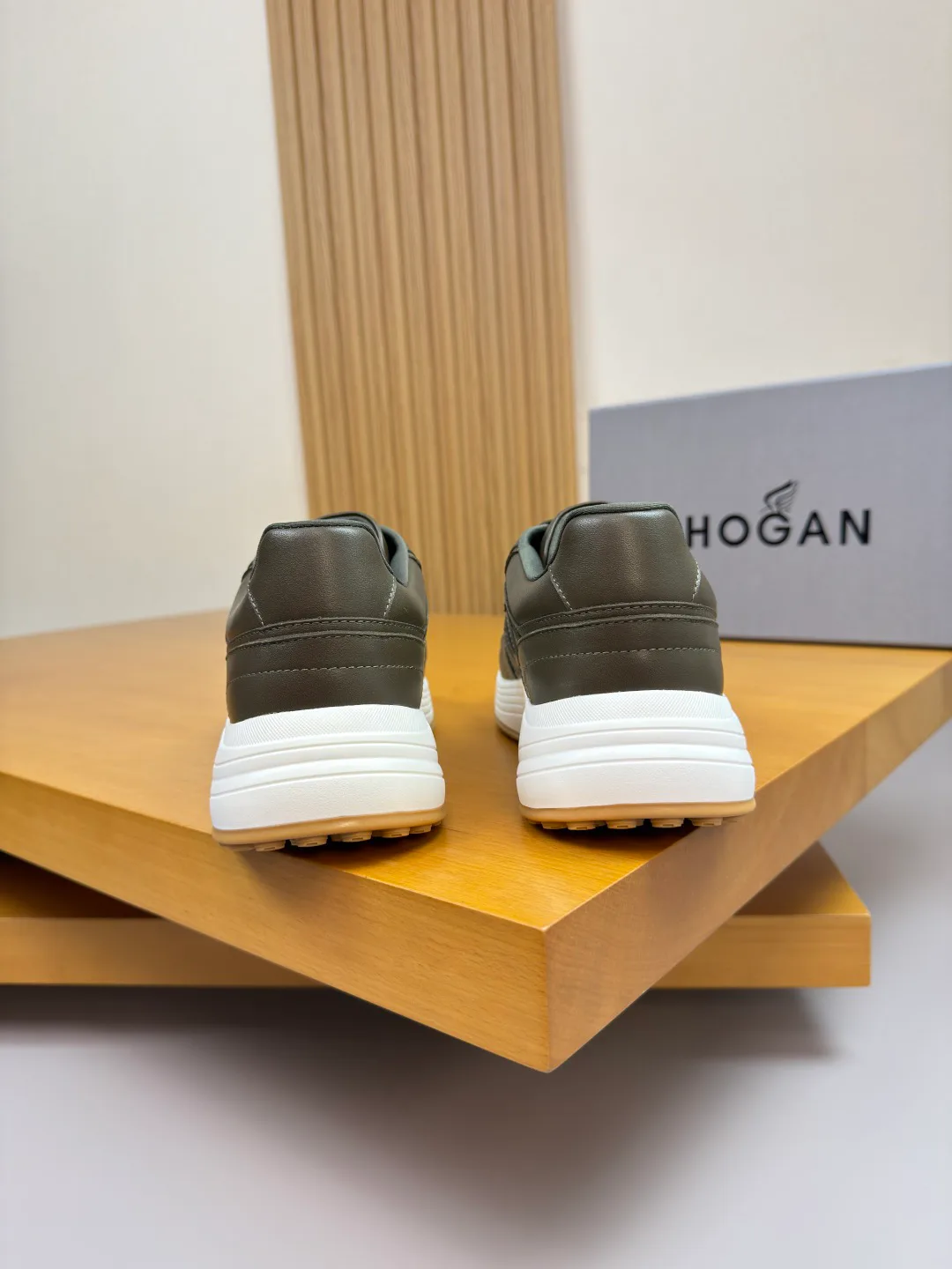 Кроссовки Мужские Hogan 737816