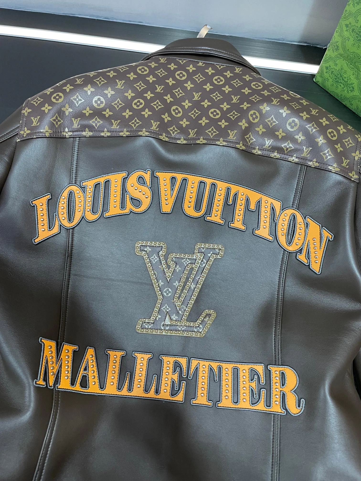 Кожаные Куртки И Дублёнки Женские Louis Vuitton 11201706
